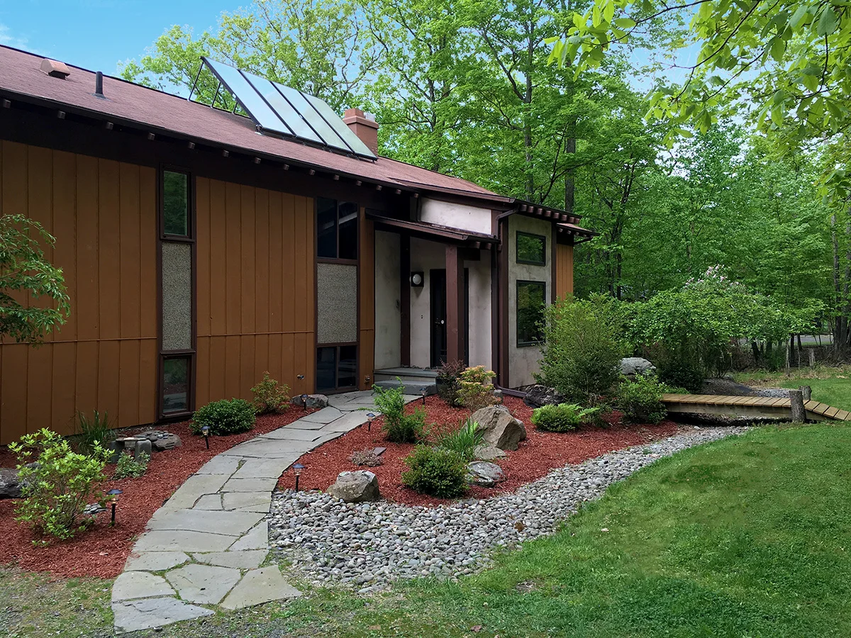 front yard.jpg