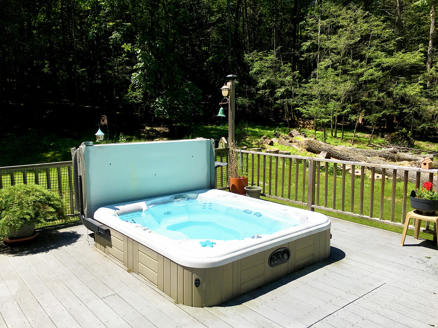 hot_tub2.jpg
