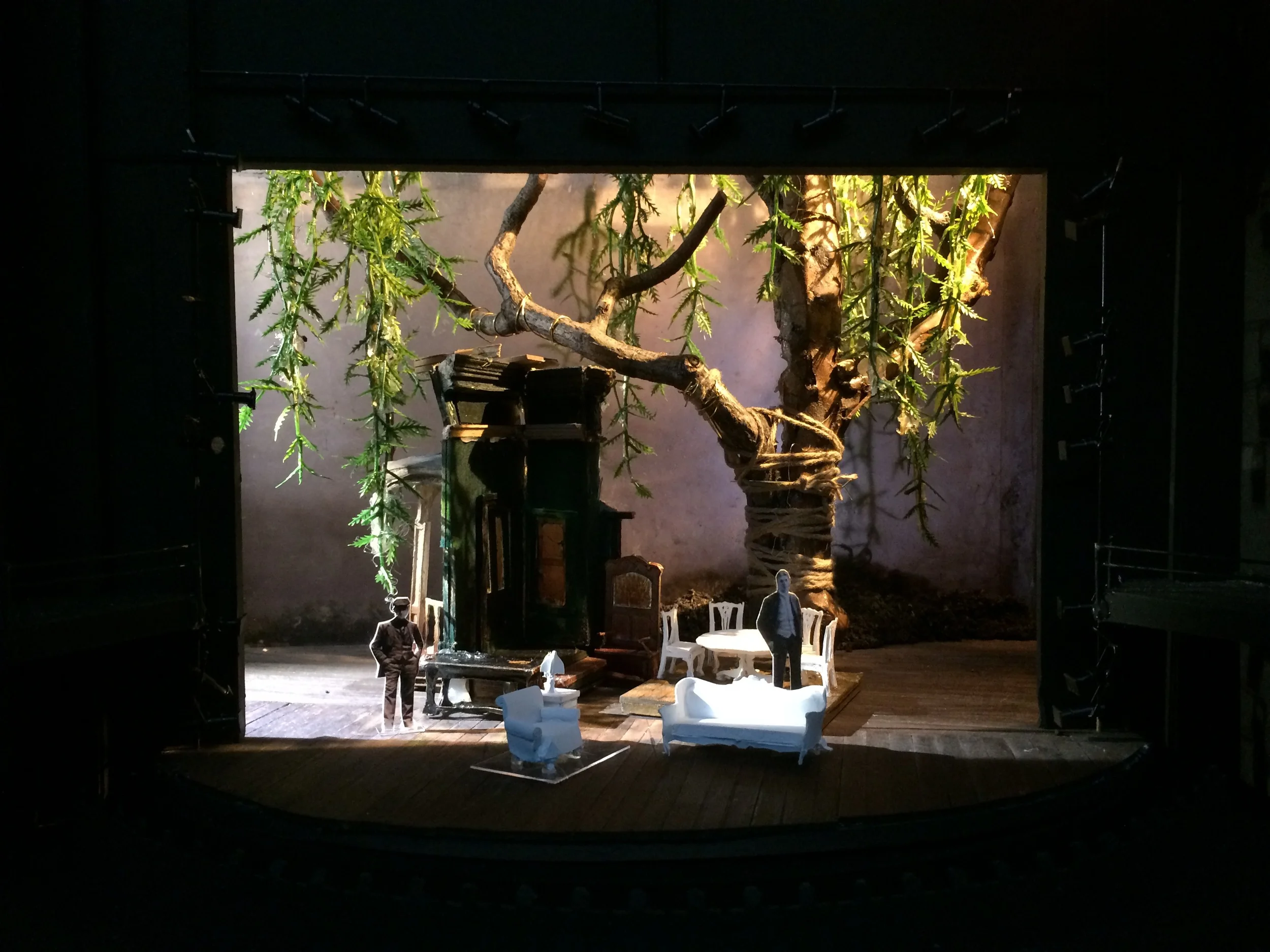 COTTAGE INTERIOR WITH WILLOW.JPG