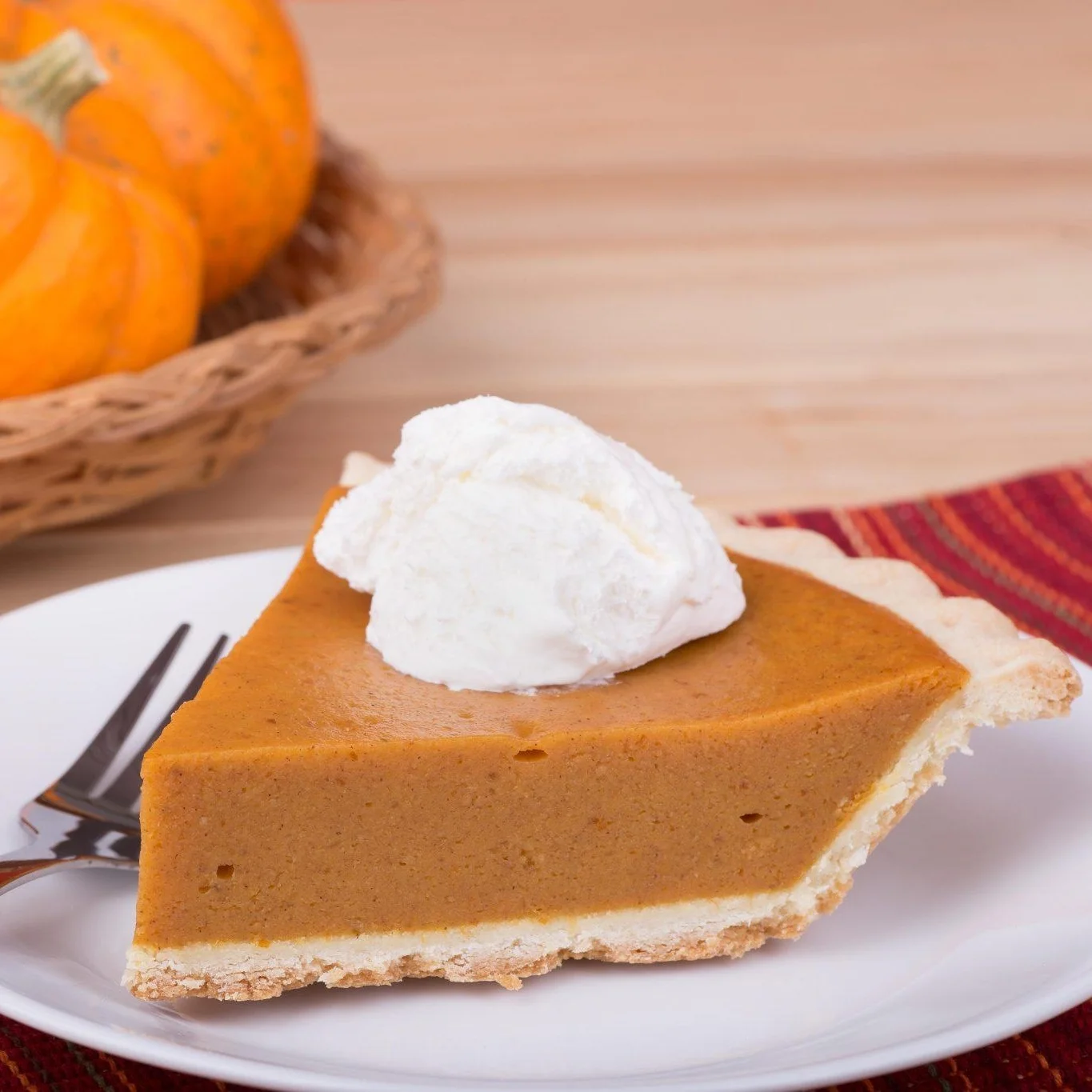 pumpkinpie-slice.jpeg
