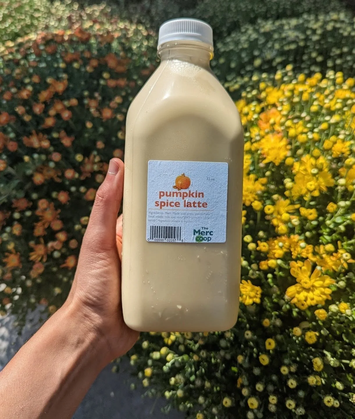 No need to wait for sweater weather - 🍂🍁- get your fall fix with our Merc Made Pumpkin Spice Lattes, with dairy or oat milk!
(PS - #local mums have arrived!)