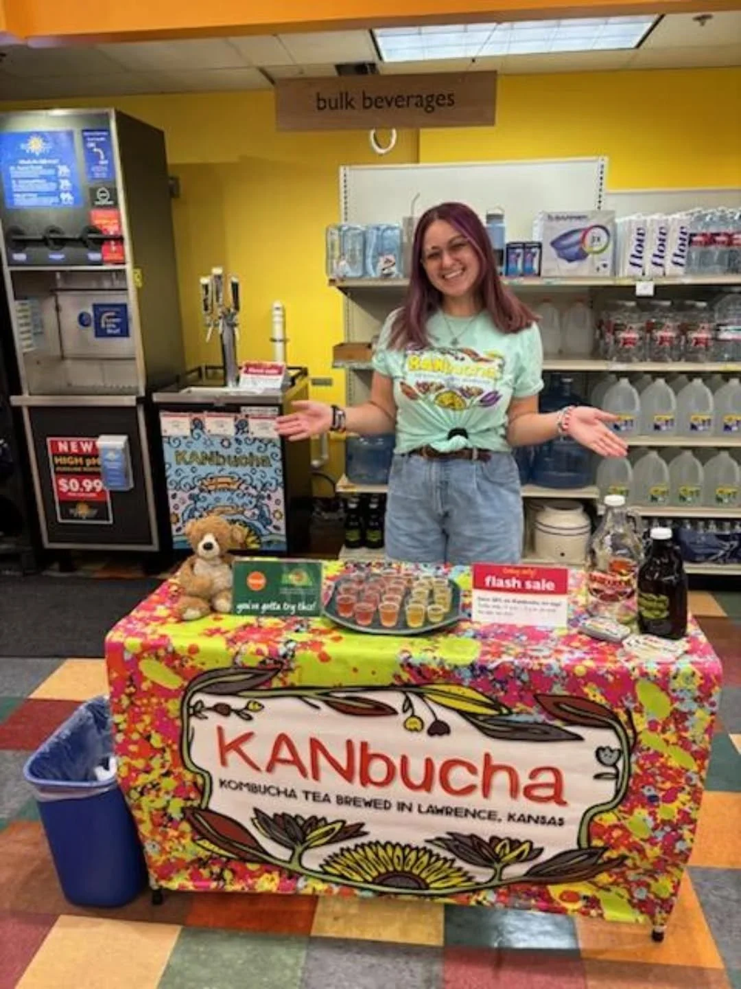 Try @kanbucha samples today + get 20 % off growler fills while they are here! Stop in and shop #local -
Bulk flavors on tap now: 🫧
- Lemon Mint
- Ginger Rose
- Grape Cardamom