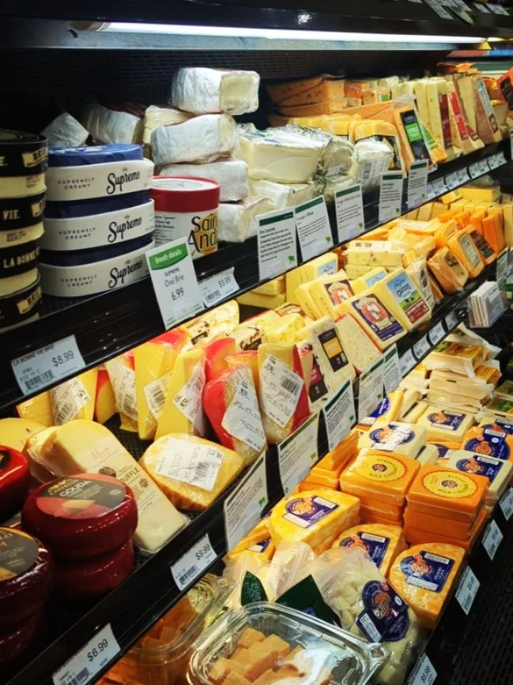 The Big Cheese Sale starts today! 🧀🪩Shoppers save 10% and co-op owners save 15% off specialty cheeses through New Year's Eve. 

For fancy cheese novice, we've got 5 recommendations from our deli team at the link in our bio! Or get inspired with som