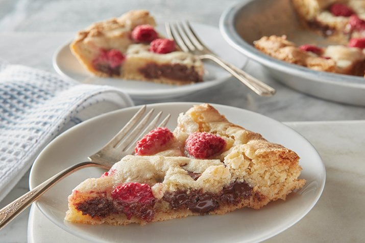 GF Raspberry Chocolate Chunk Cookie