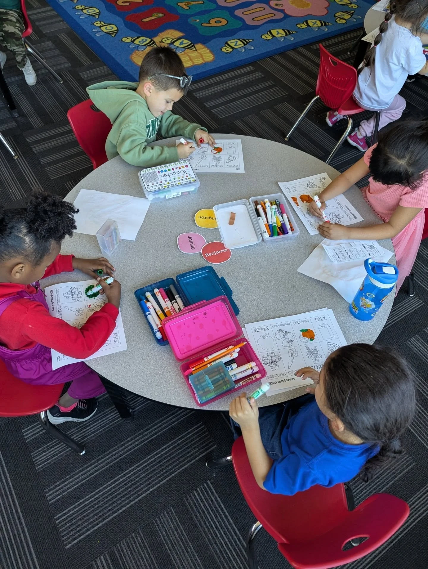 We were so glad to be invited to join in at Career Day with the Hillcrest Elementary kindergarten classes. Ghanks to Dacia on our Co+op Support team for leading the kids through today's coloring activity. 🛒💚🎨