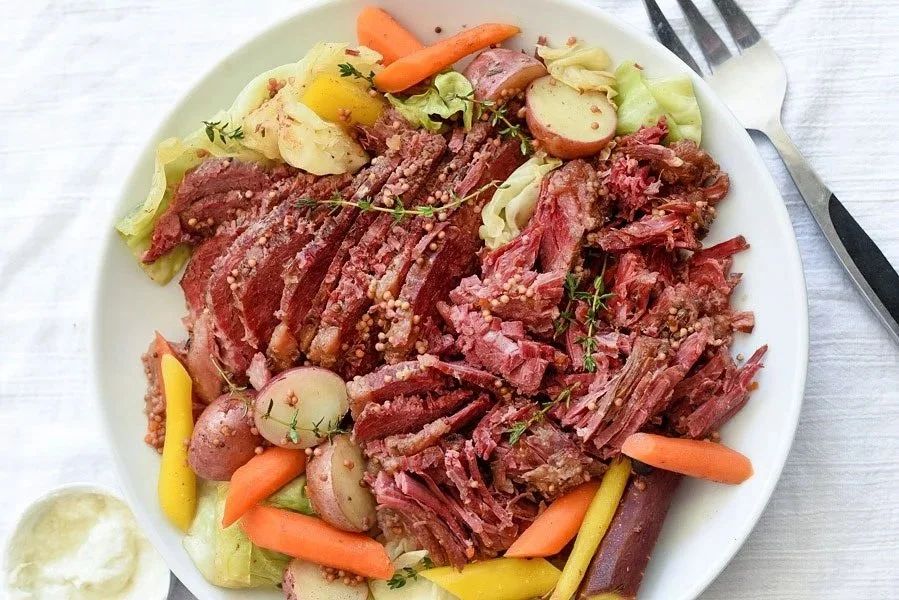 Slow Cooker Corned Beef and Cabbage