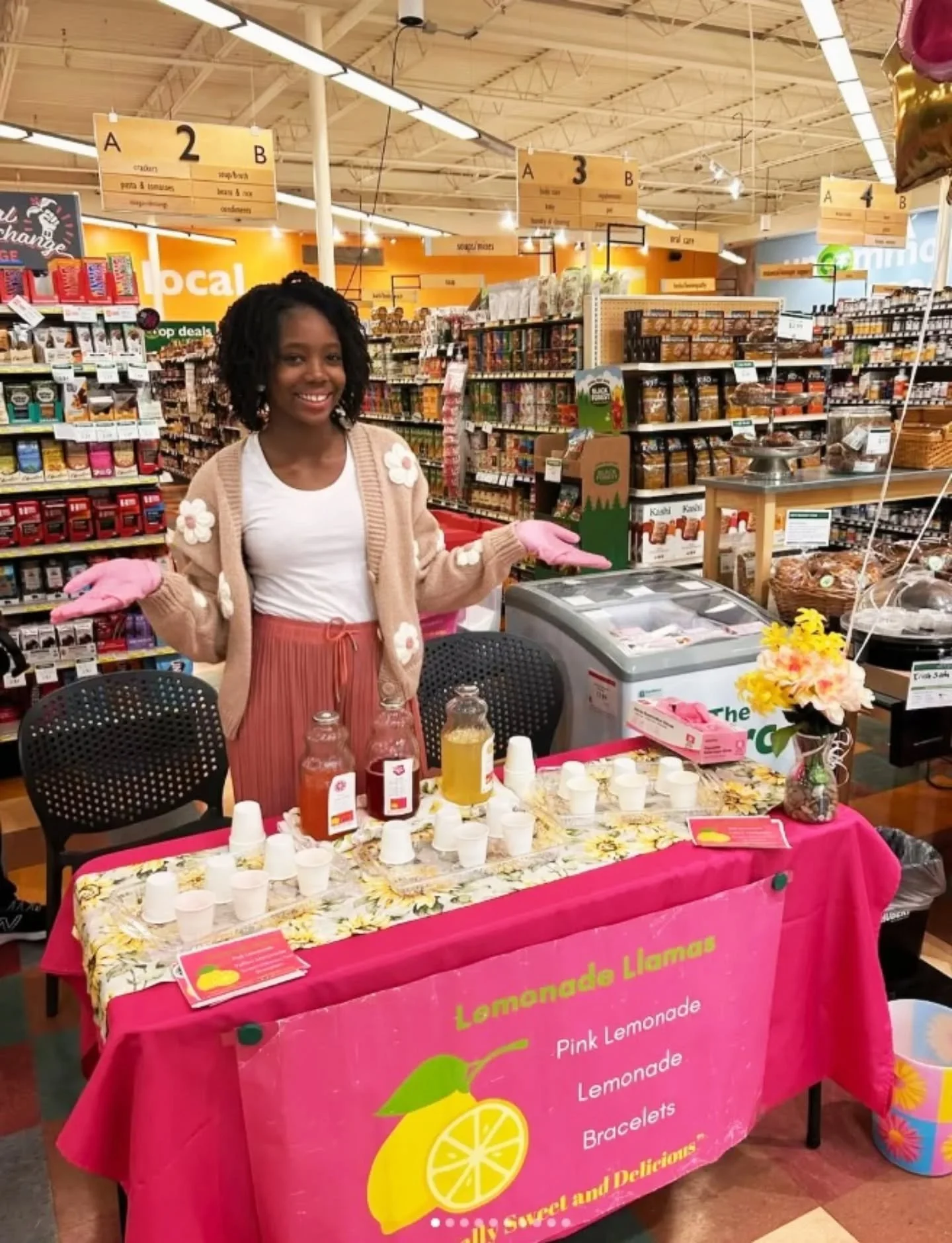 Snack while you shop on Saturday from 11 a.m. - 1 p.m! Try some of our favorite dishes and treats from our spring catering menu and samples from local vendors! 

Whether you are planning a graduation party, Mother's Day Brunch or Memorial Day BBQ we 