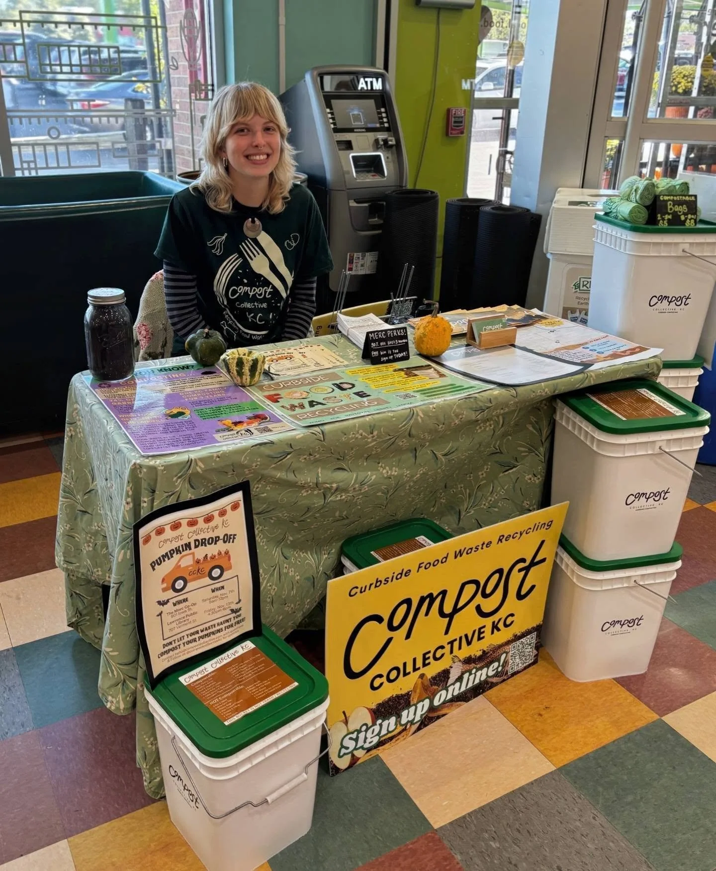 Residential and Commercial Composting service is coming to Lawrence! @compostcollectivekc is offering co-op owners 30% off your first 3 months of curbside compost pickup! Learn more about their service when you shop the co-op this weekend and next, o