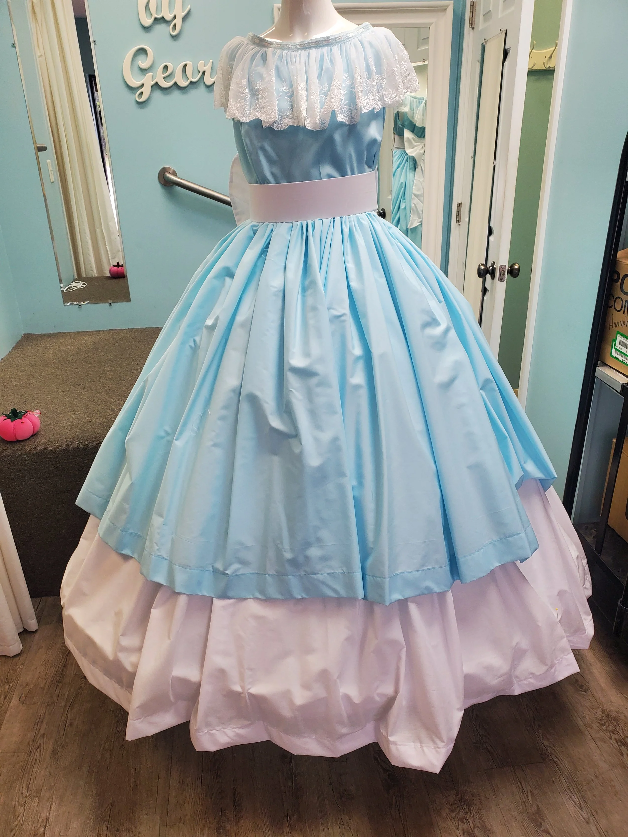 Aqua Straight Short Skirt with Rosette Lace 