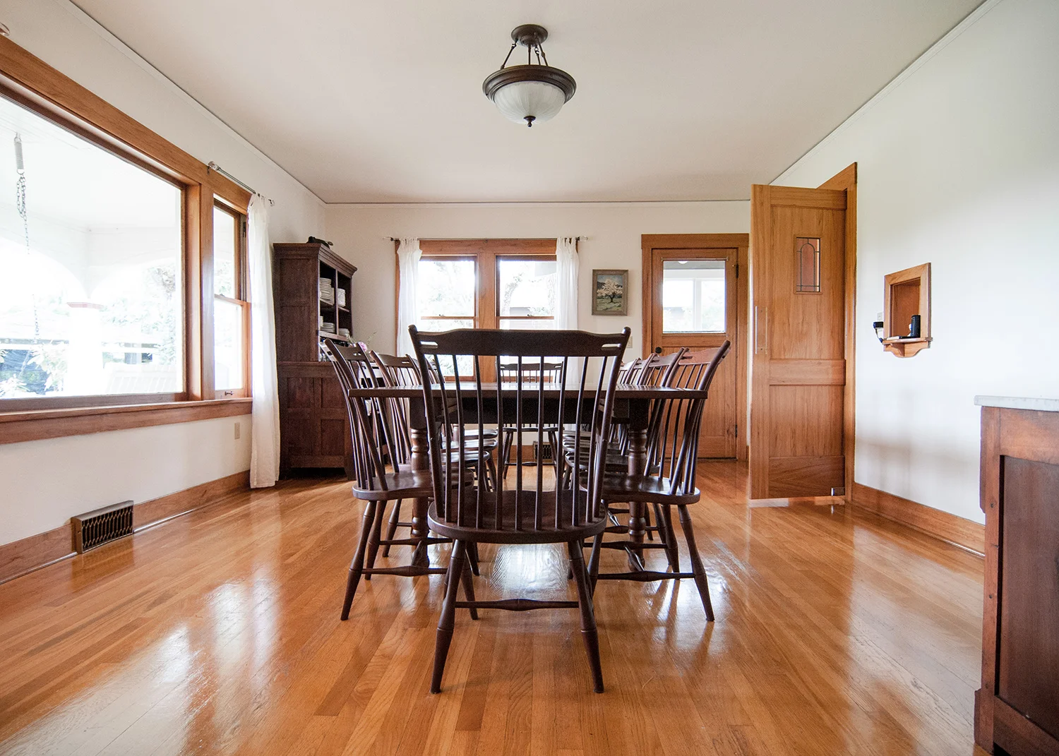Dining Room.jpg