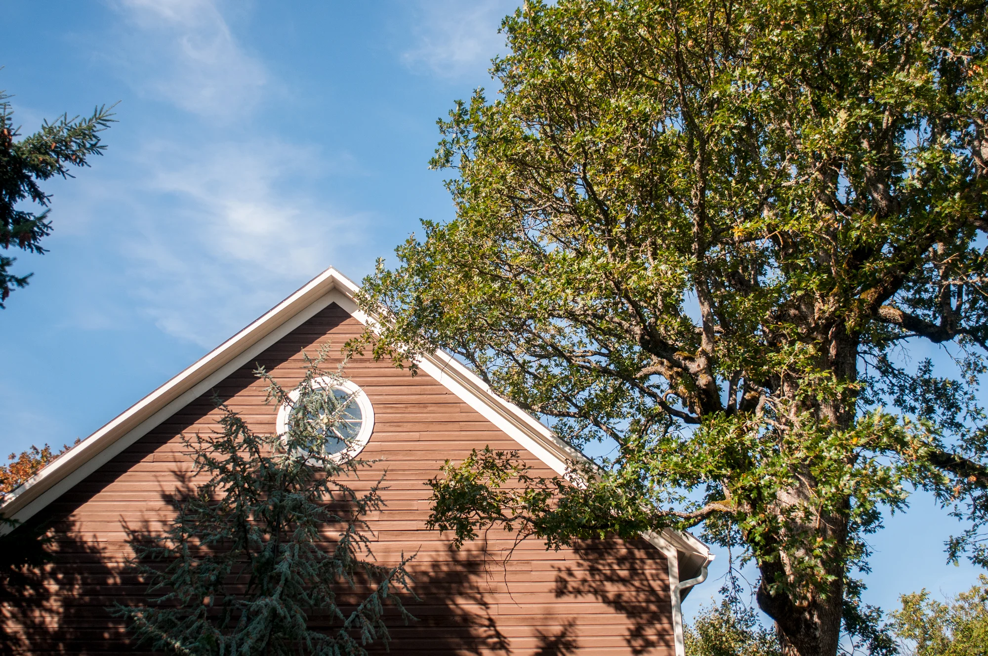 seven_oaks_barn_end_view.jpg