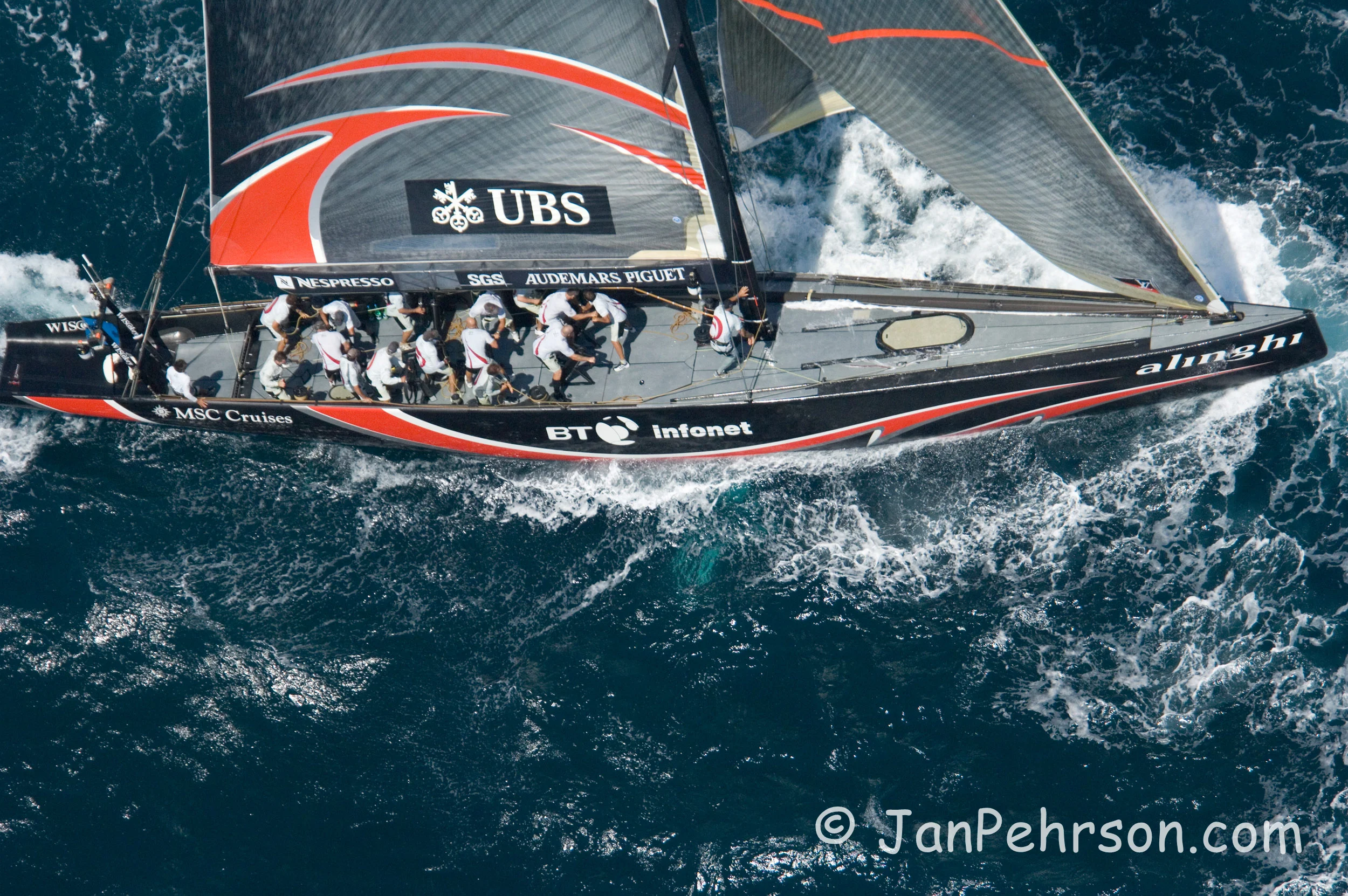 America's Cup Match - Final Race 2007, Alinghi wins over Emirates Team New Zealand by 1 second. The Yacht Alinghi (00184)
