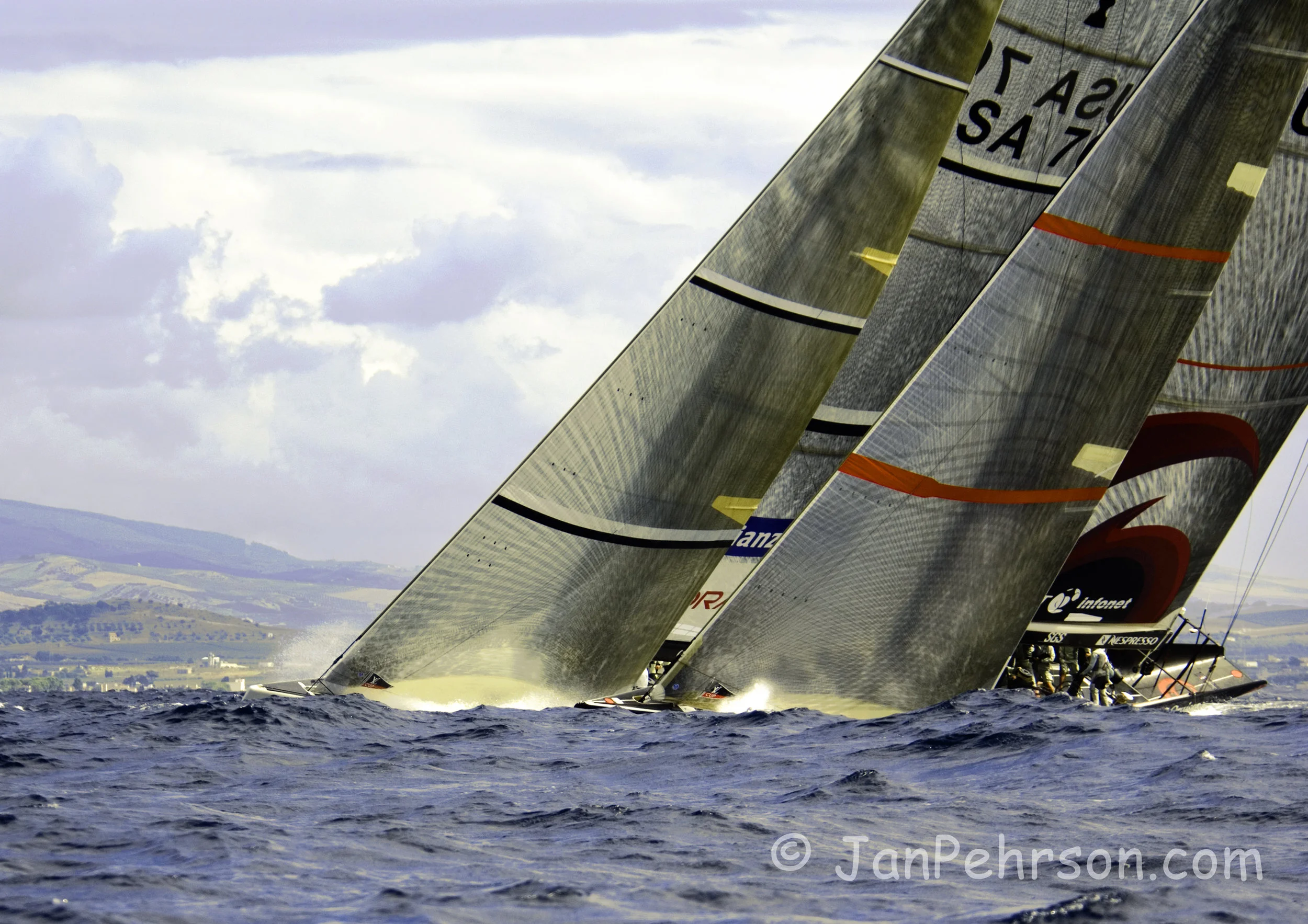 2005; America's Cup; Trapani; Sicily; Alinghi; BMW ORACLE Racing (August)