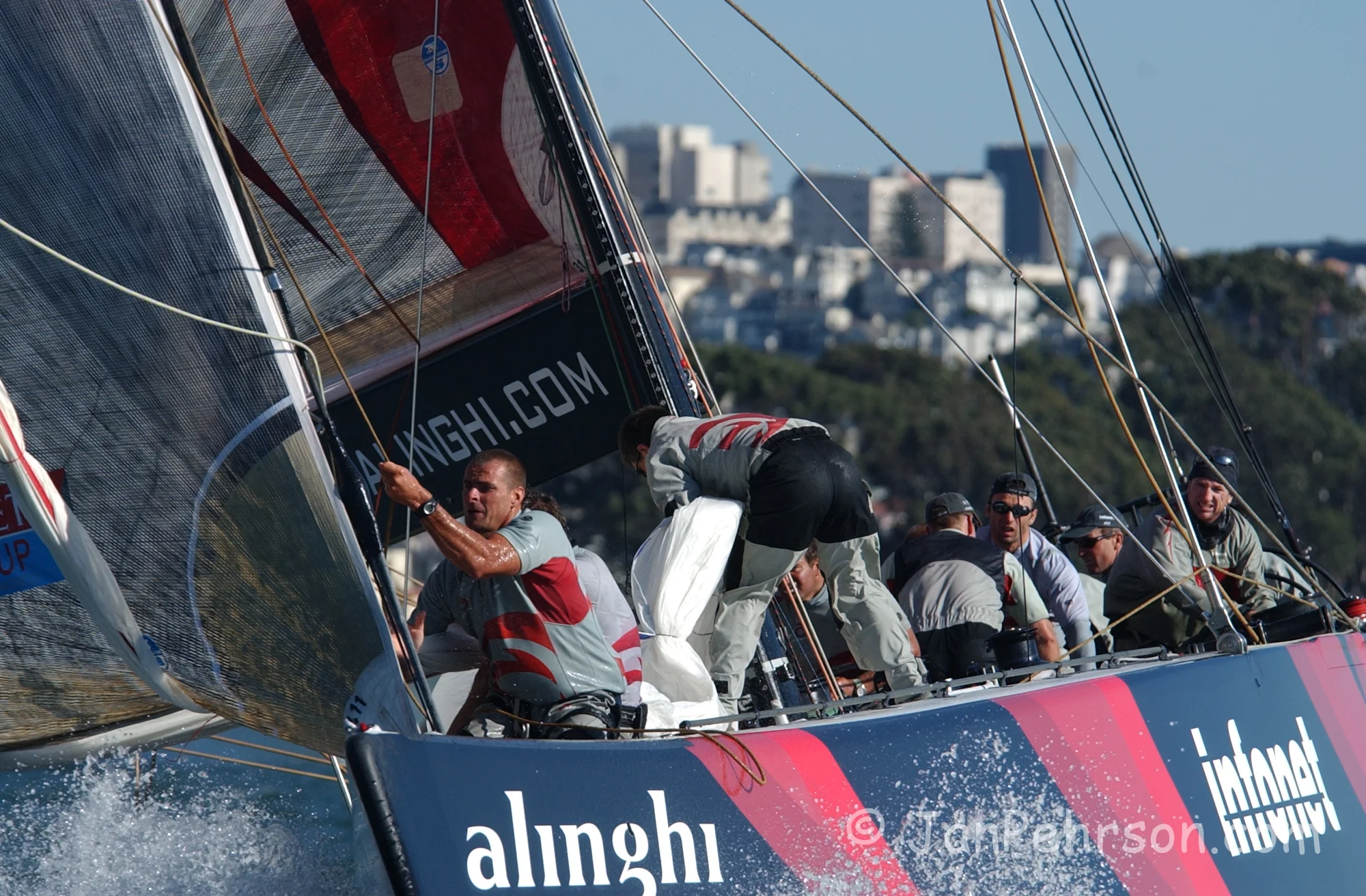 September 2003, San Francisco, CA, MOËT CUP, America’s Cup Winning Yacht Alinghi of Switzerland faces BMW Racing (Oracle) of the USA on the San Francisco Bay  (0312)