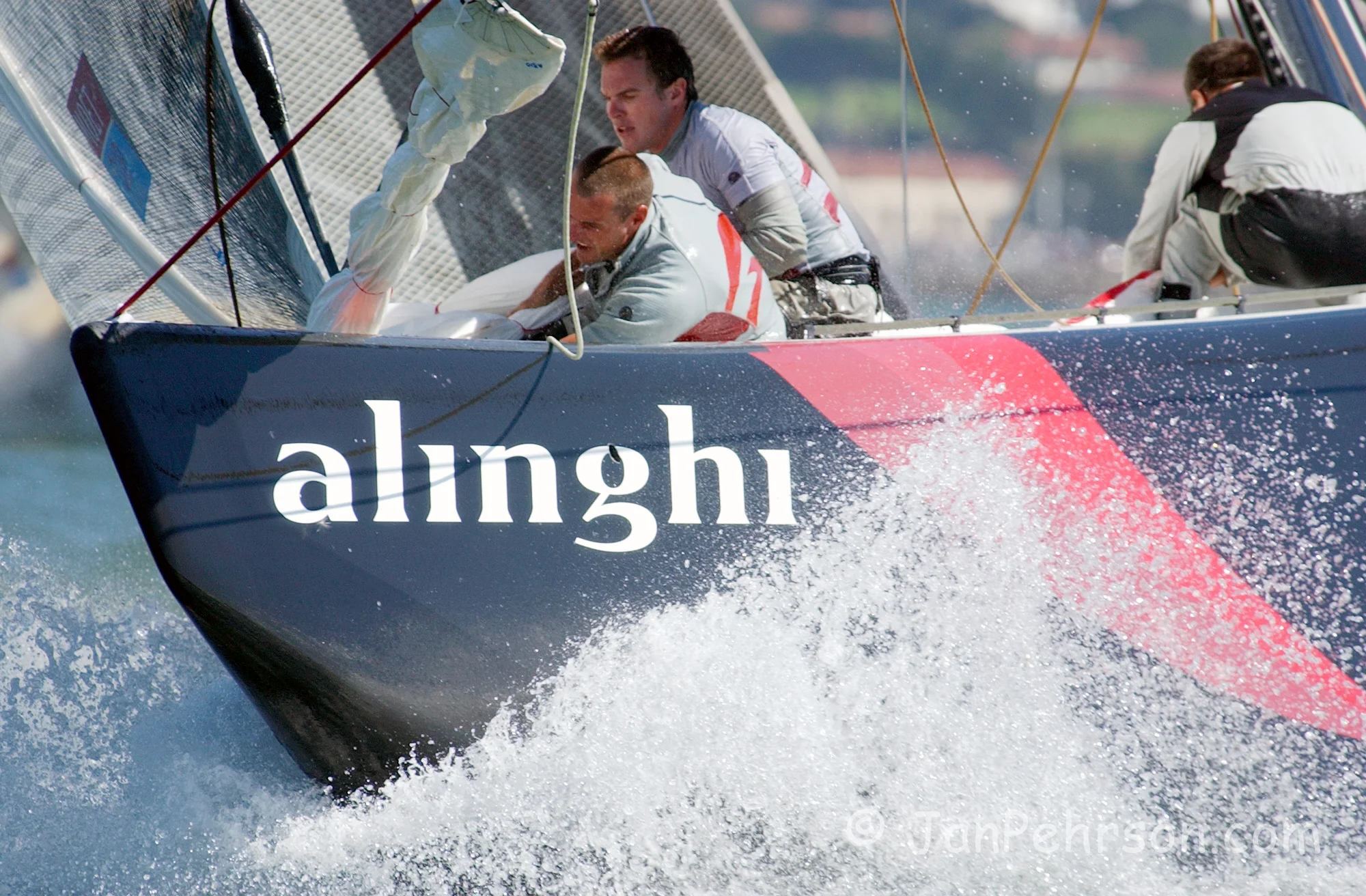 September 2003, San Francisco, CA, MOËT CUP, America’s Cup Winning Yacht Alinghi of Switzerland faces BMW Racing (Oracle) of the USA on the San Francisco Bay (0252)