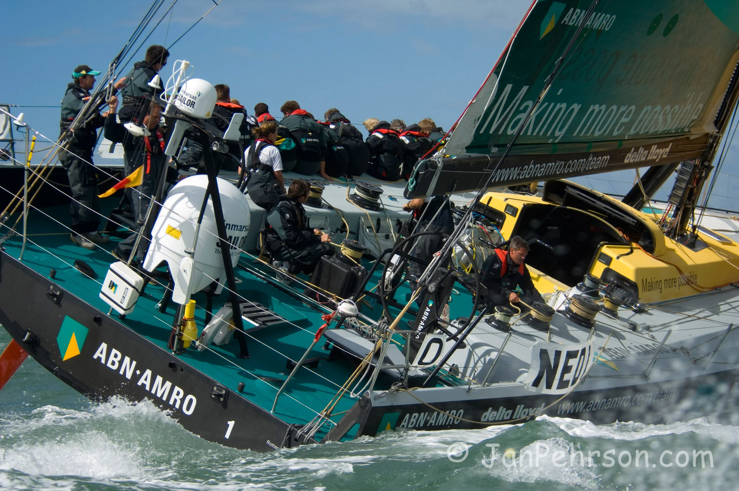 Cowes Race Week 2006 -ABN AMRO One (02768)