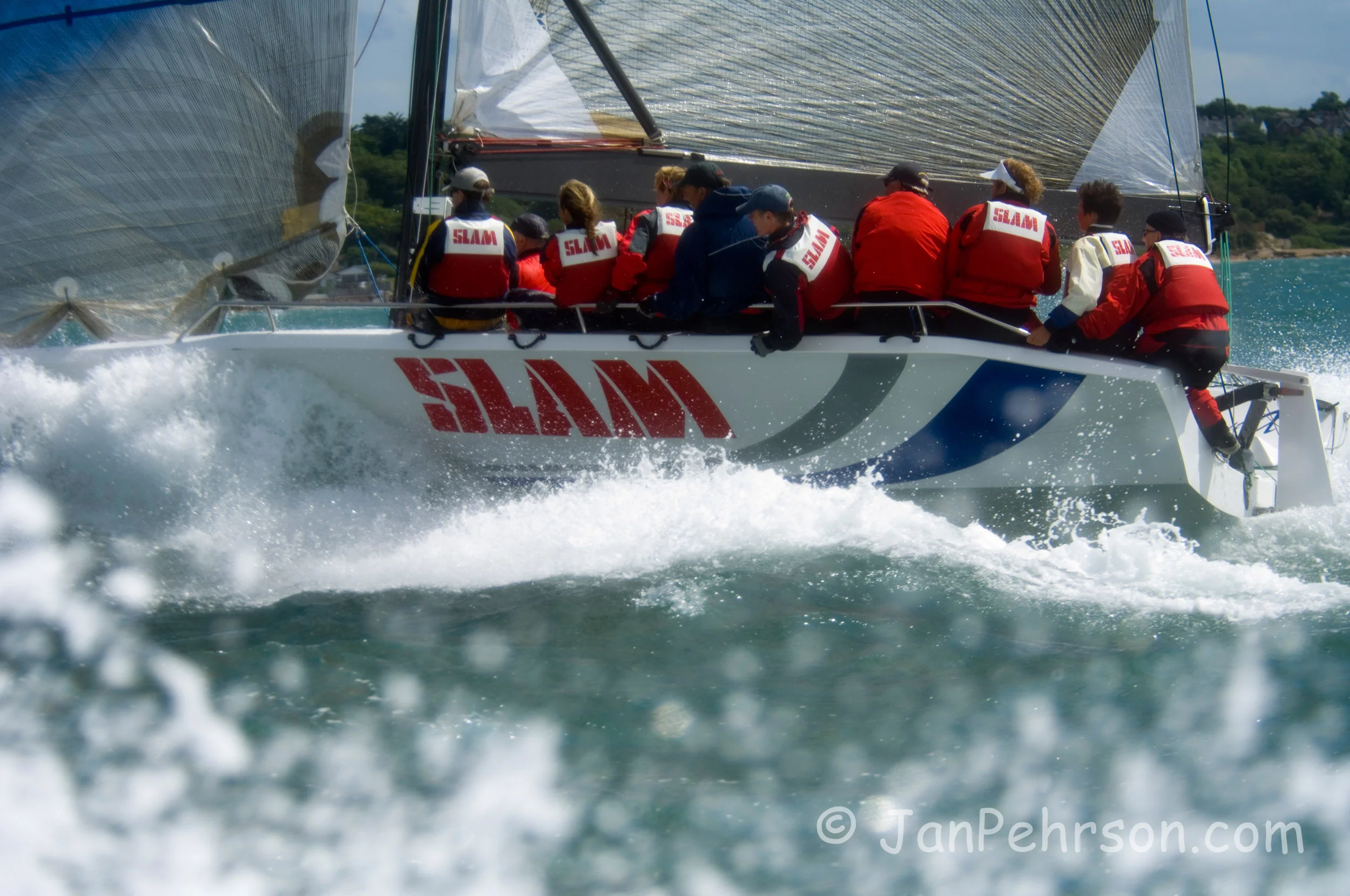 Cowes Race Week 2006 - Full Pelt/Slam Class0 Sail#2436 (03164)