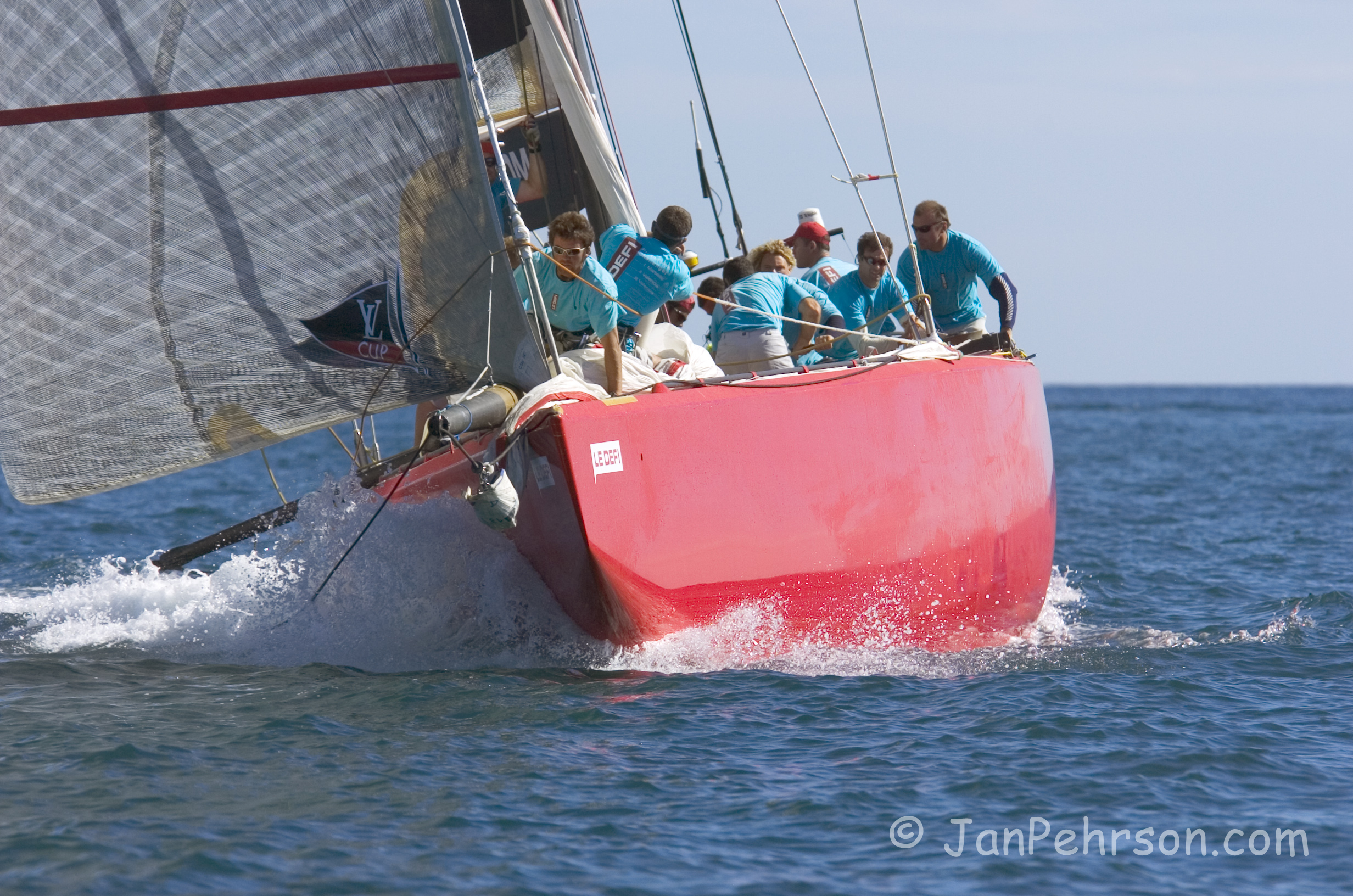 October 2004, Valencia, Spain, Americas Cup Racing, Yacht Le Defi (1011_2_0109)