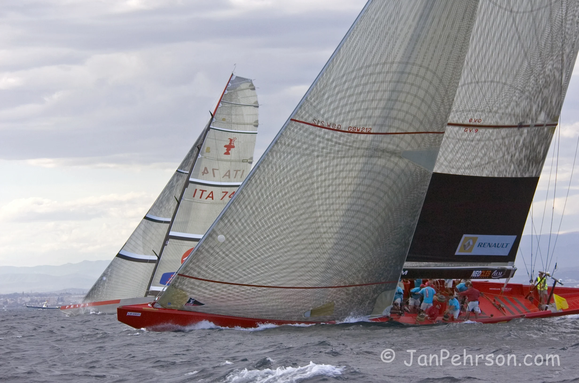 October 2004, Valencia, Spain, Americas Cup Racing, Act3 Starts and Fleet Races (1011_3_0046)