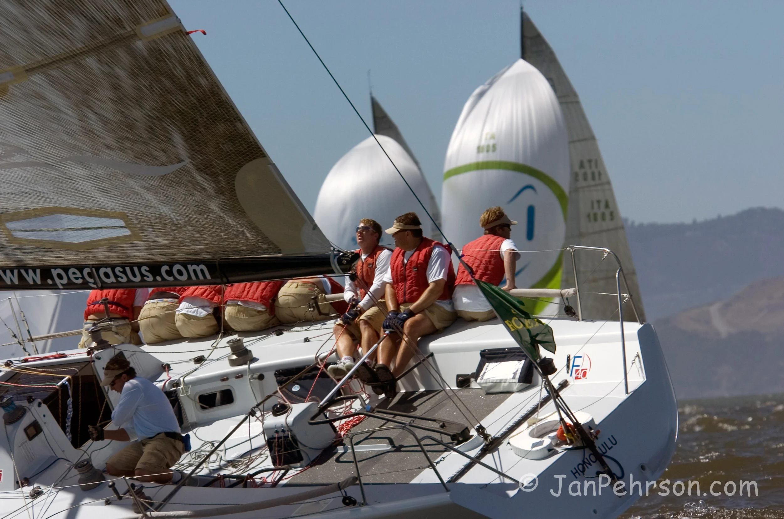 September 2004, San Francisco, California, Farr 40 Class Worlds Action (0908_2_0010)