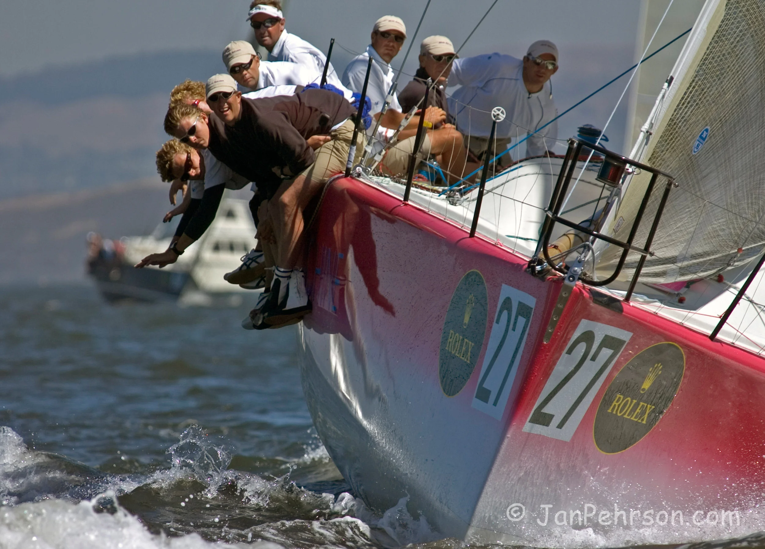 September 2004, San Francisco, California, Farr 40 Class Worlds, Close Ups Crews and Bows (0908_1_0012)