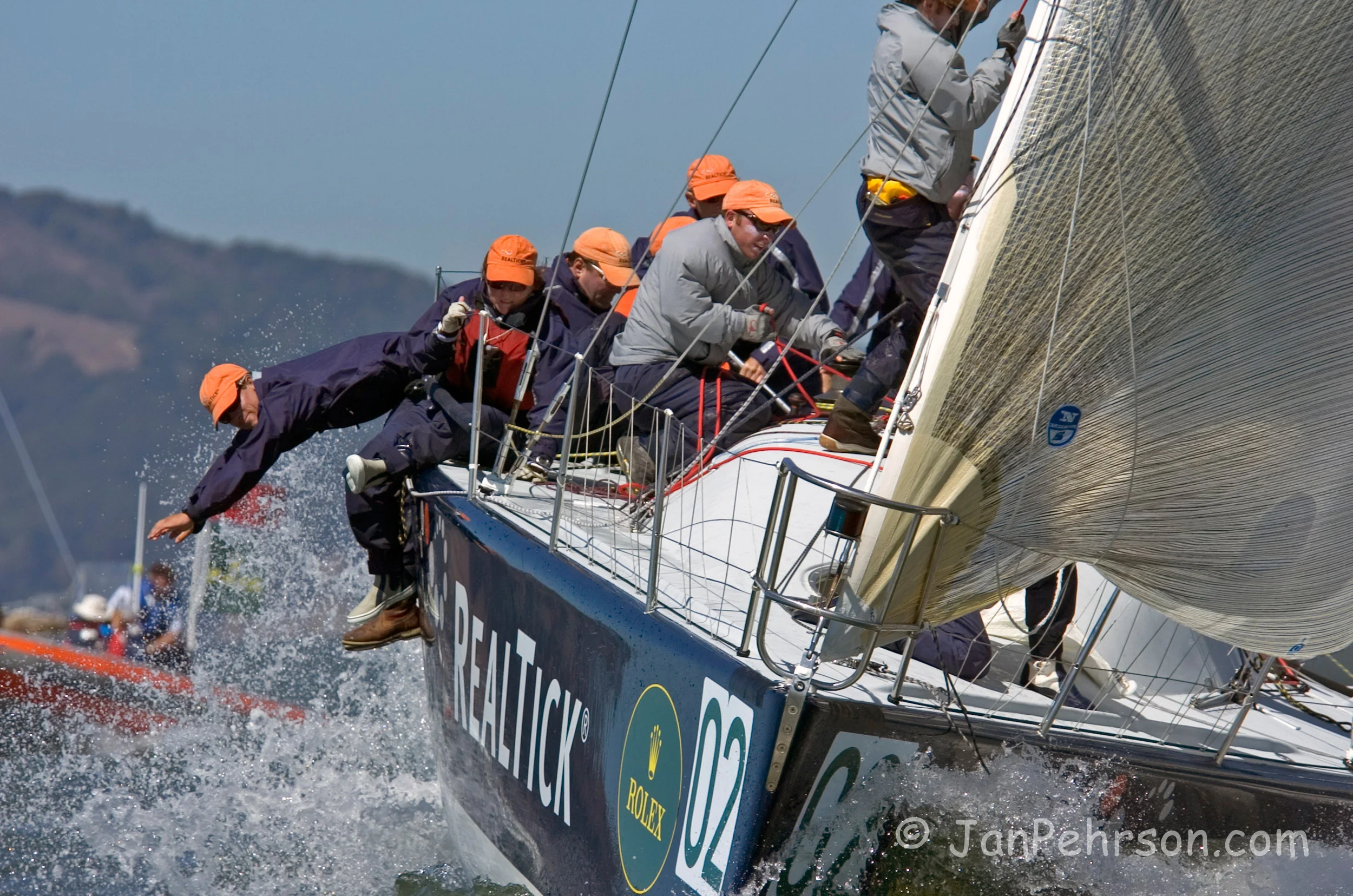 September 2004, San Francisco, California, Farr 40 Class Worlds, Close Ups Crews and Bows (0911_2_0019)
