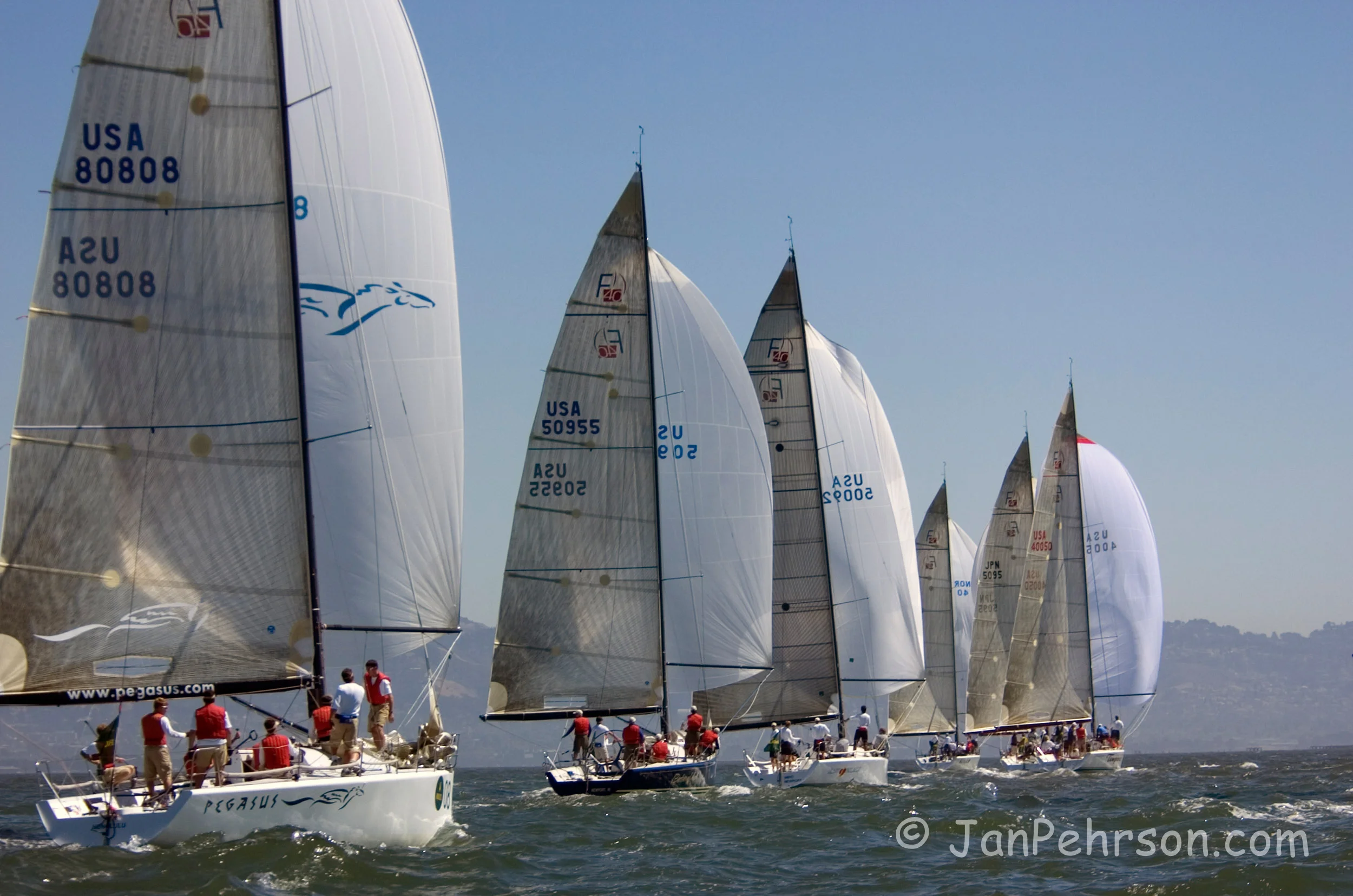 September 2004, San Francisco, California, Farr 40 Class Worlds, Fleet Shots (0908_1_0023)