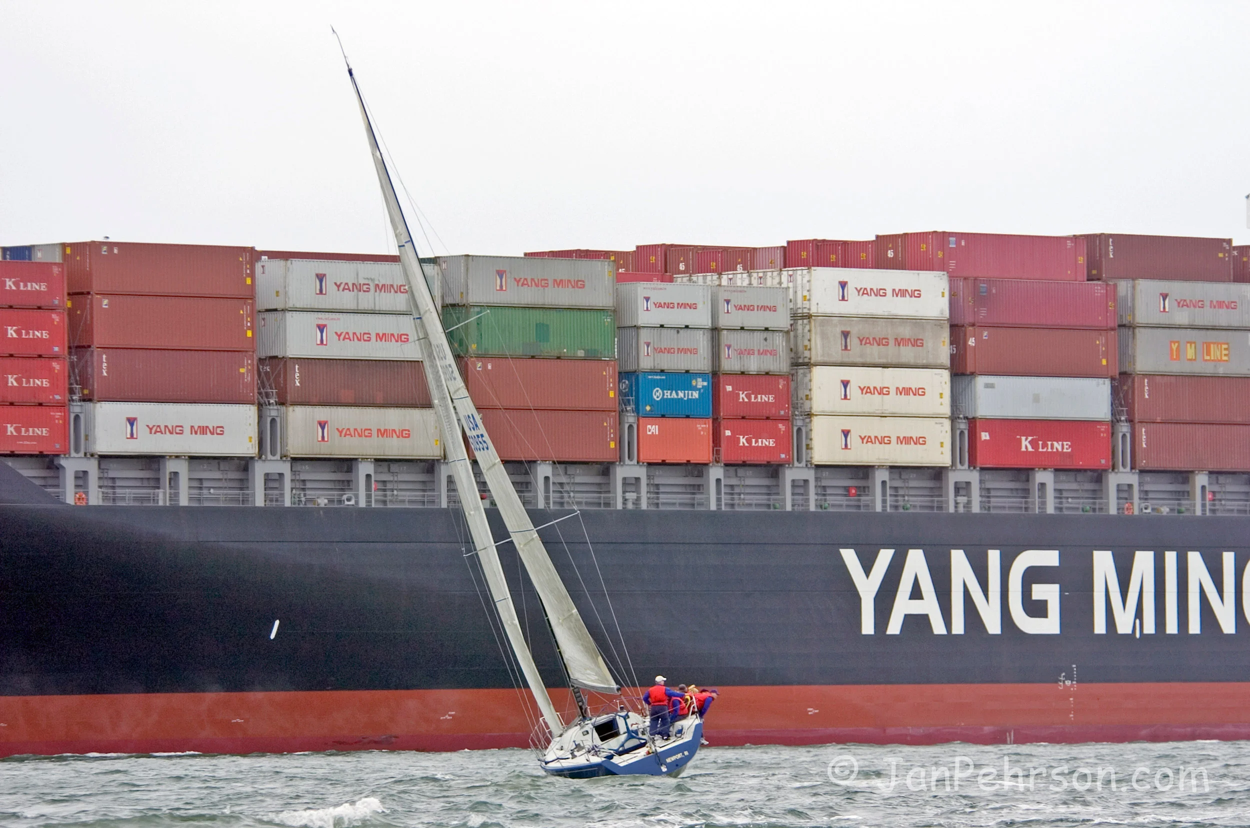 September 2004, San Francisco, CA, Big Boat Series, Farr 40 Class, Barking Mad (0918_1_0027)