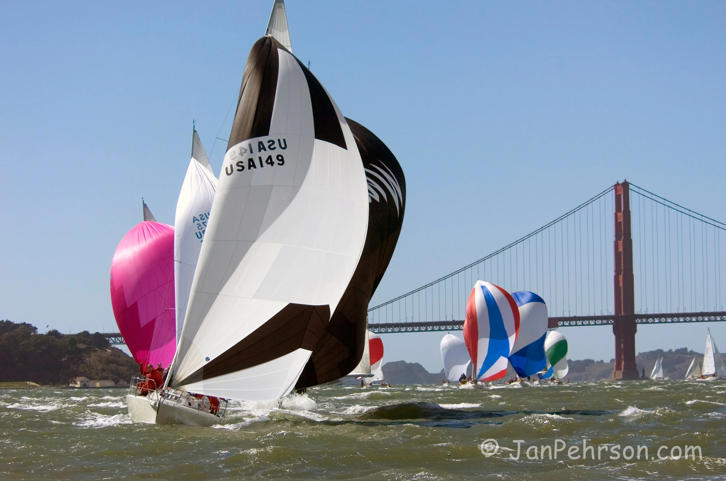 September 2004, San Francisco, CA, Big Boat Series, J105 Class Racing (0919_4_0005_J105)