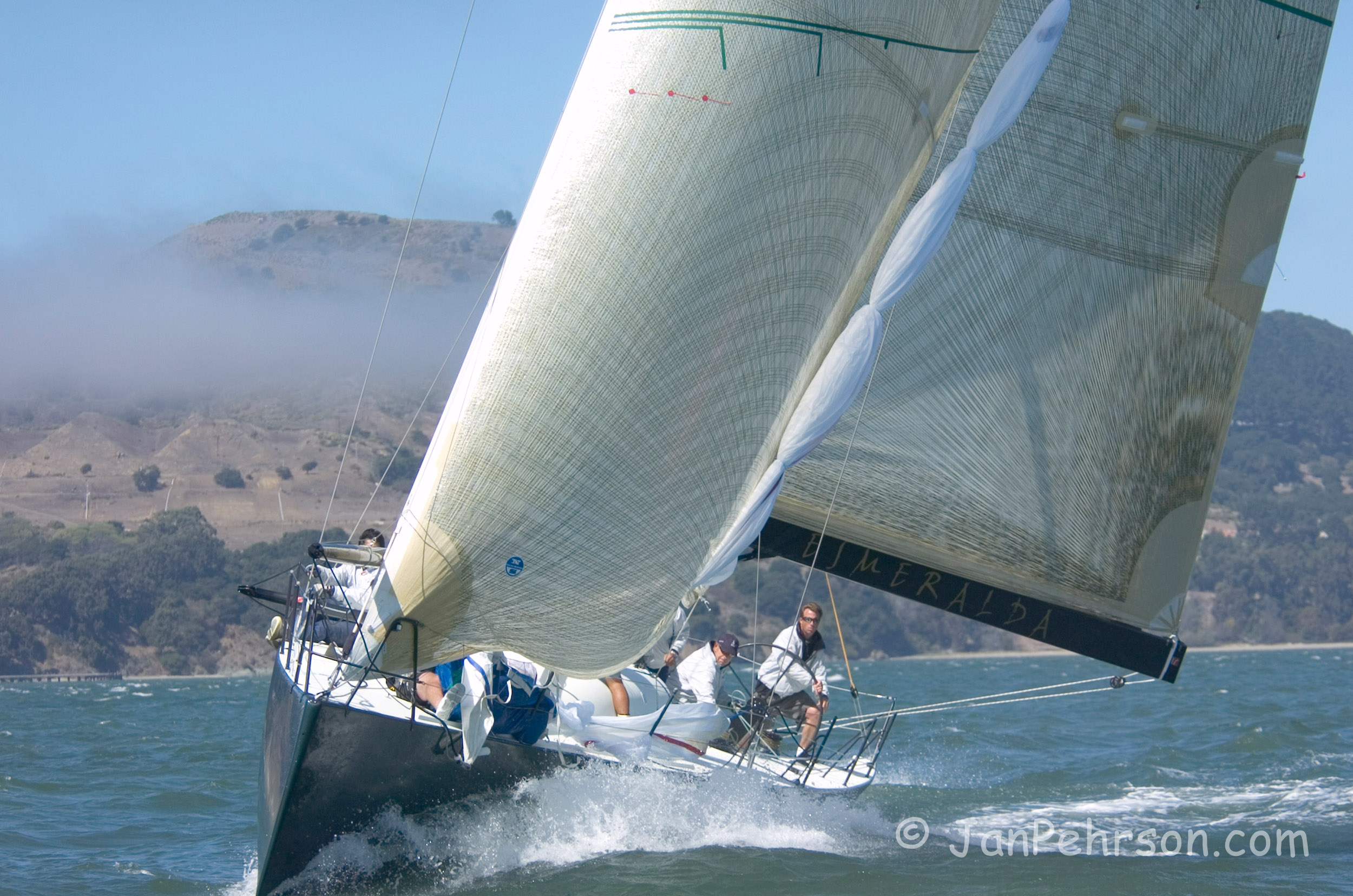 September 2004, San Francisco, CA, Big Boat Series, TP52 Class Racing, Esmeralda (0917_3_0024_TP52)