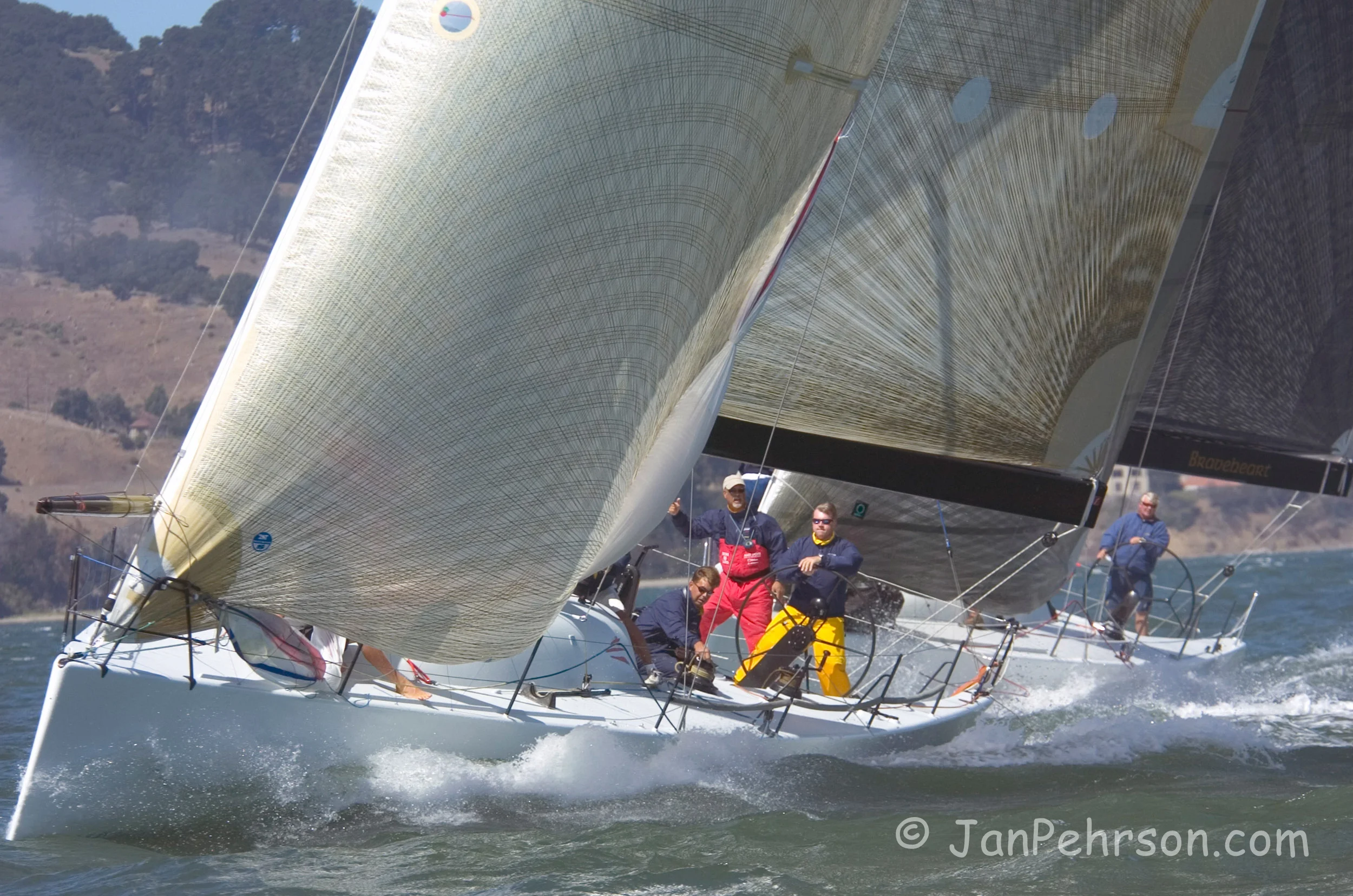 September 2004, San Francisco, CA, Big Boat Series, TP52 Class Racing, Sjambok (0917_3_0038_TP52)