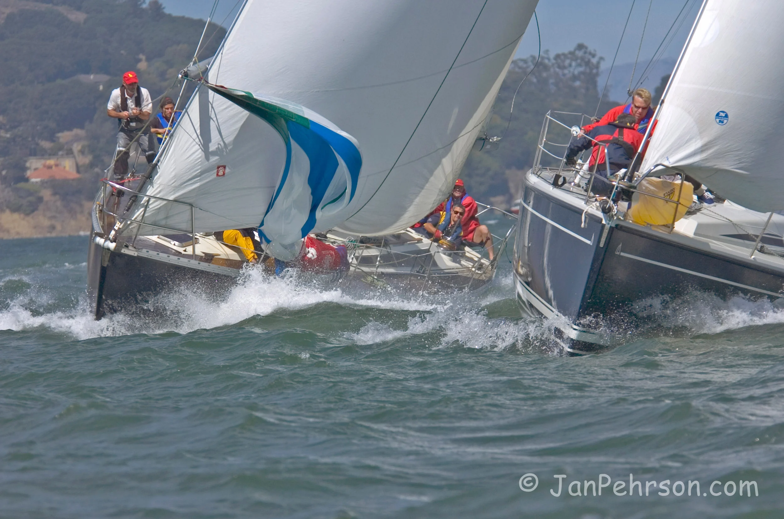 September 2004, San Francisco, CA, Big Boat Series, IRCB Racing, Josie (0917_3_0007_IRCB)