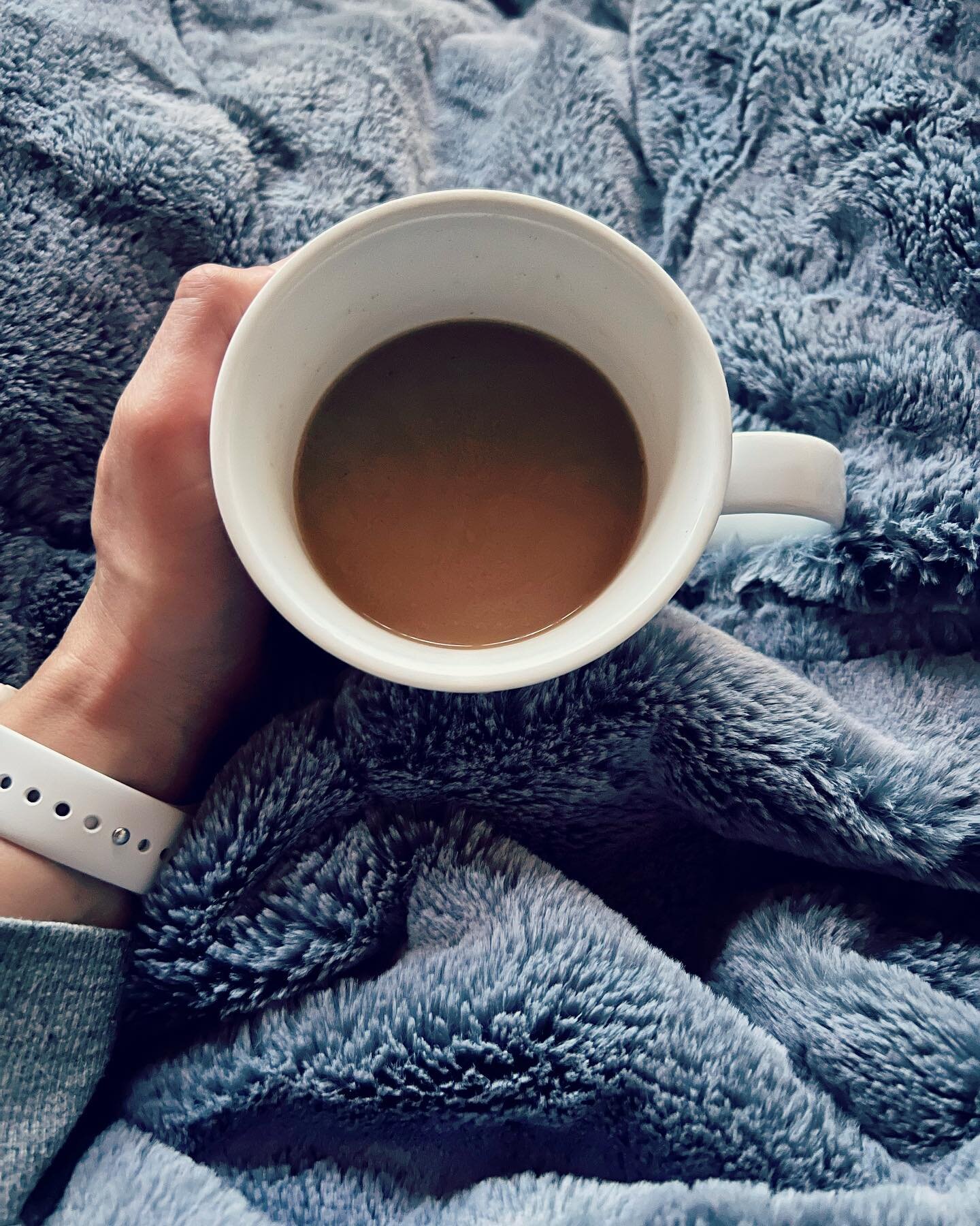 My day doesn&rsquo;t officially start until:

1. I&rsquo;ve had my first cup of ☕️ 
2. I&rsquo;ve meditated for a few minutes
3. I&rsquo;ve practiced my Spanish

Do you have a morning ritual?
Is it grounding?
or is it holding you back out of habit?


