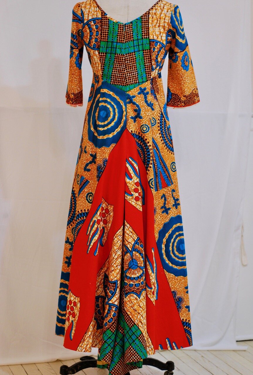   SOLD  Tarot dress back - fan-out train - Vlisco wax-print cotton - machine washable -size 8 - $750.   SALE   $575  