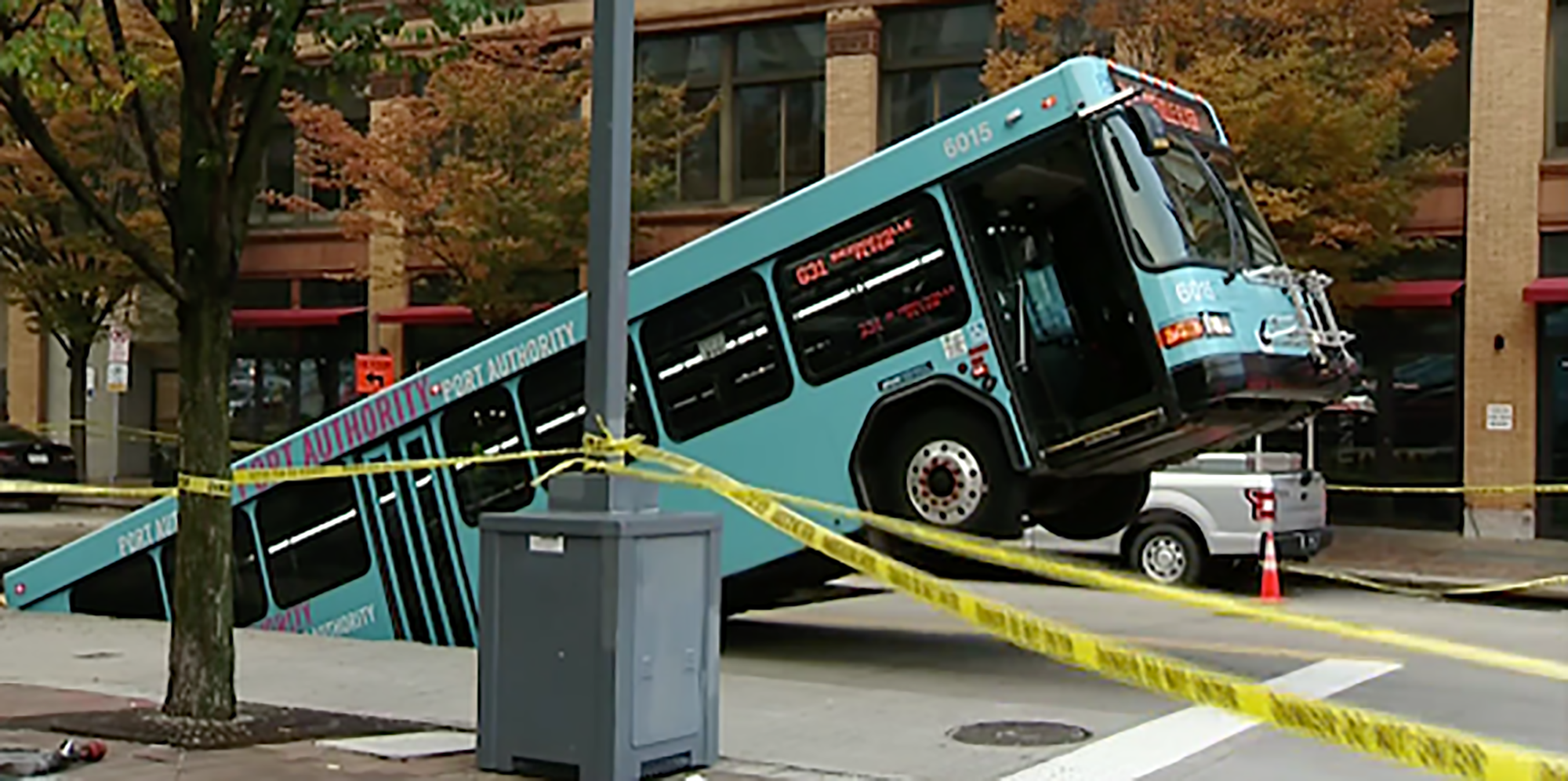 pittsburgh-bus-sink-hole.png