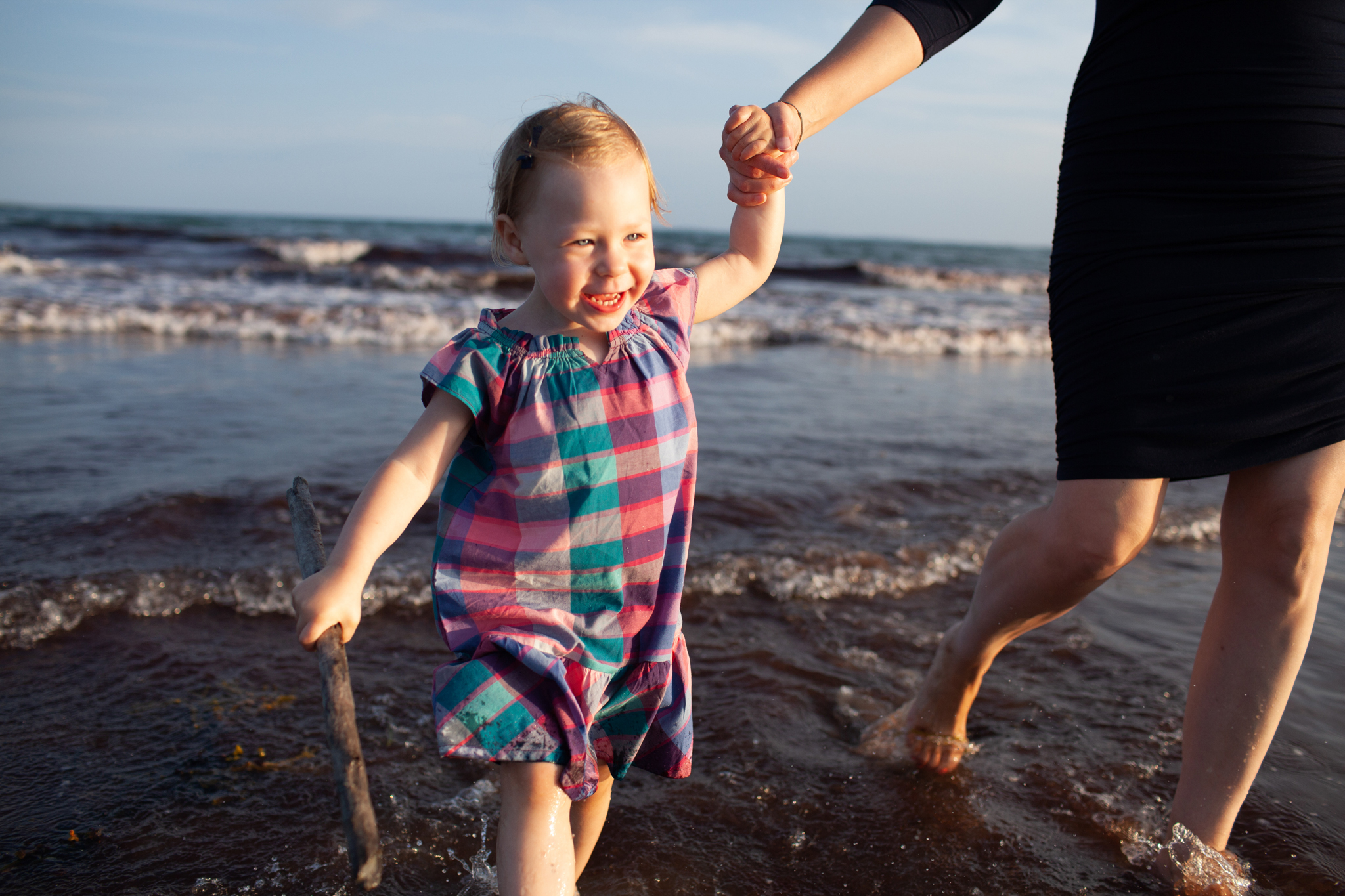 maine-family-photography-pine-point- beach-36.jpg