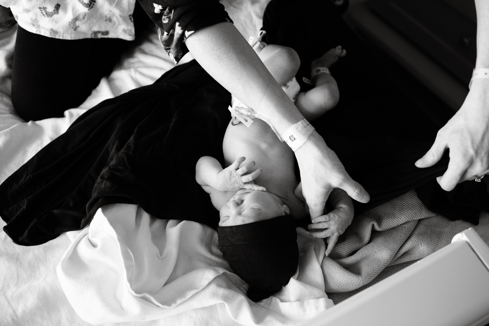 maine-newborn-fresh48-photographer -3.jpg