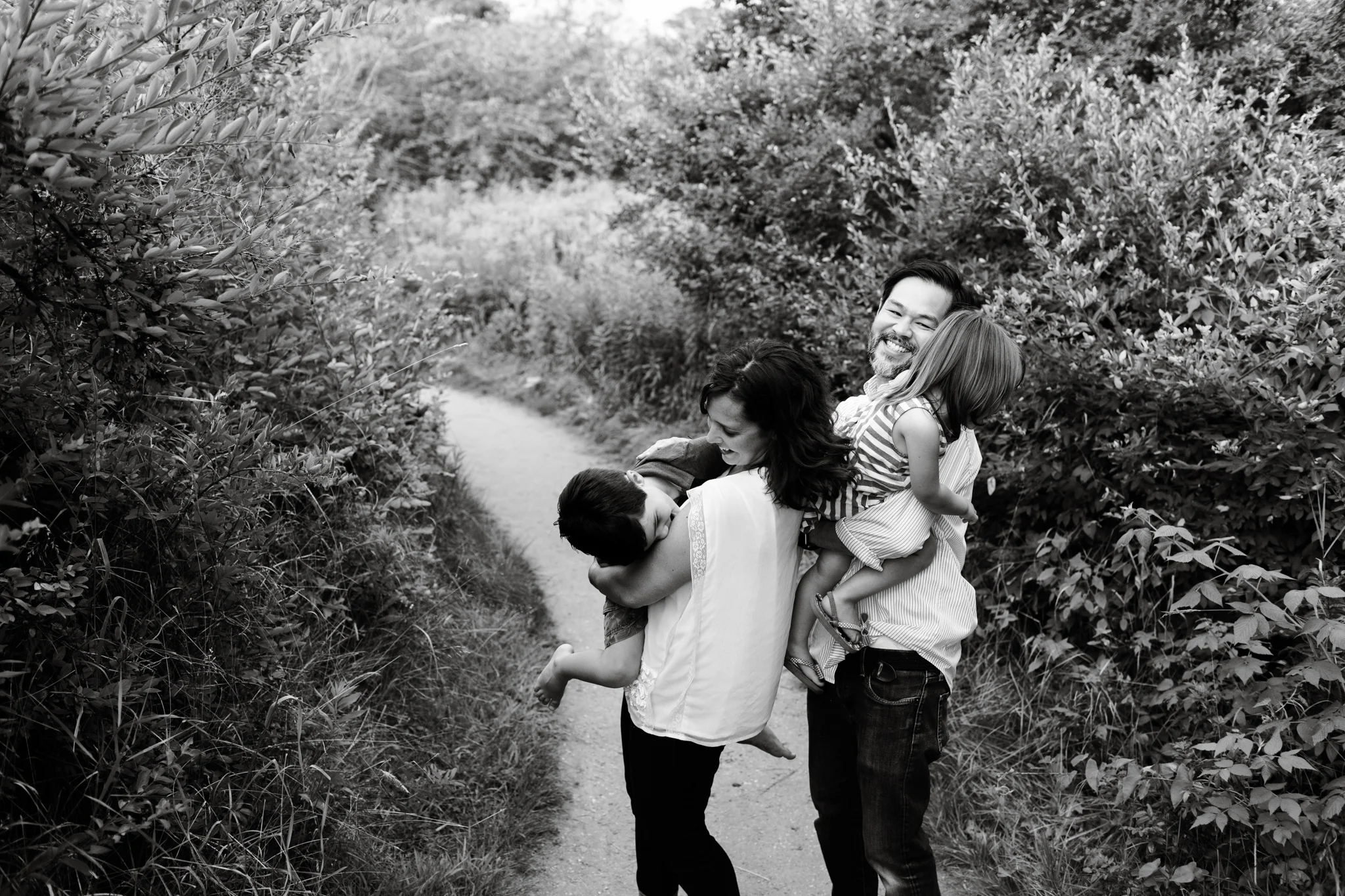 maine-family-photographer-beach-lifestyle -5.jpg