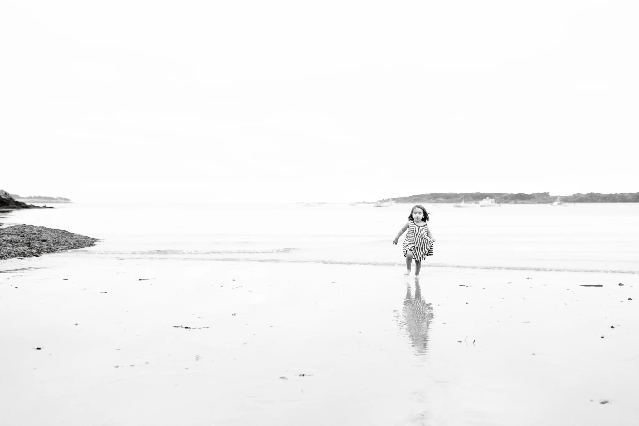 maine-family-photographer-beach-lifestyle -75.jpg