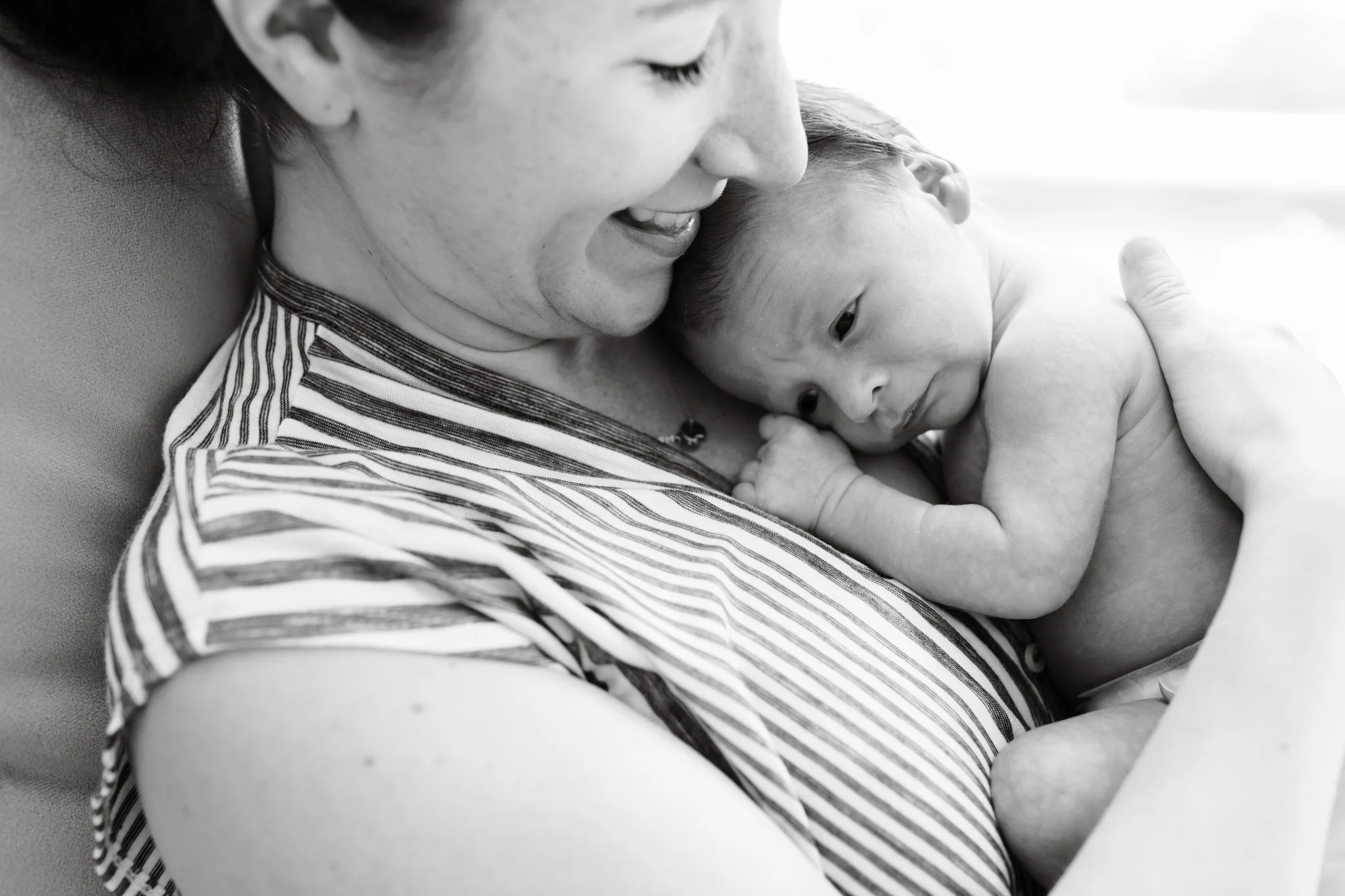 maine-newborn-photographer-lifestyle -1.jpg