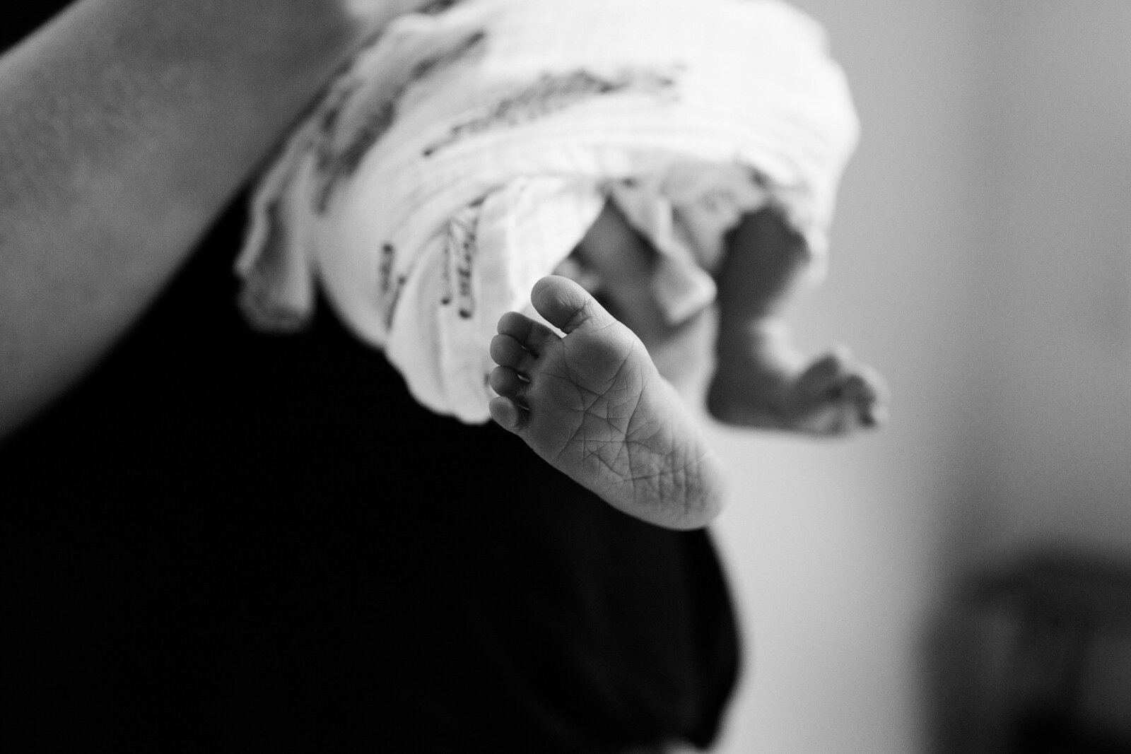 maine-newborn-photographer-lifestyle-43.jpg