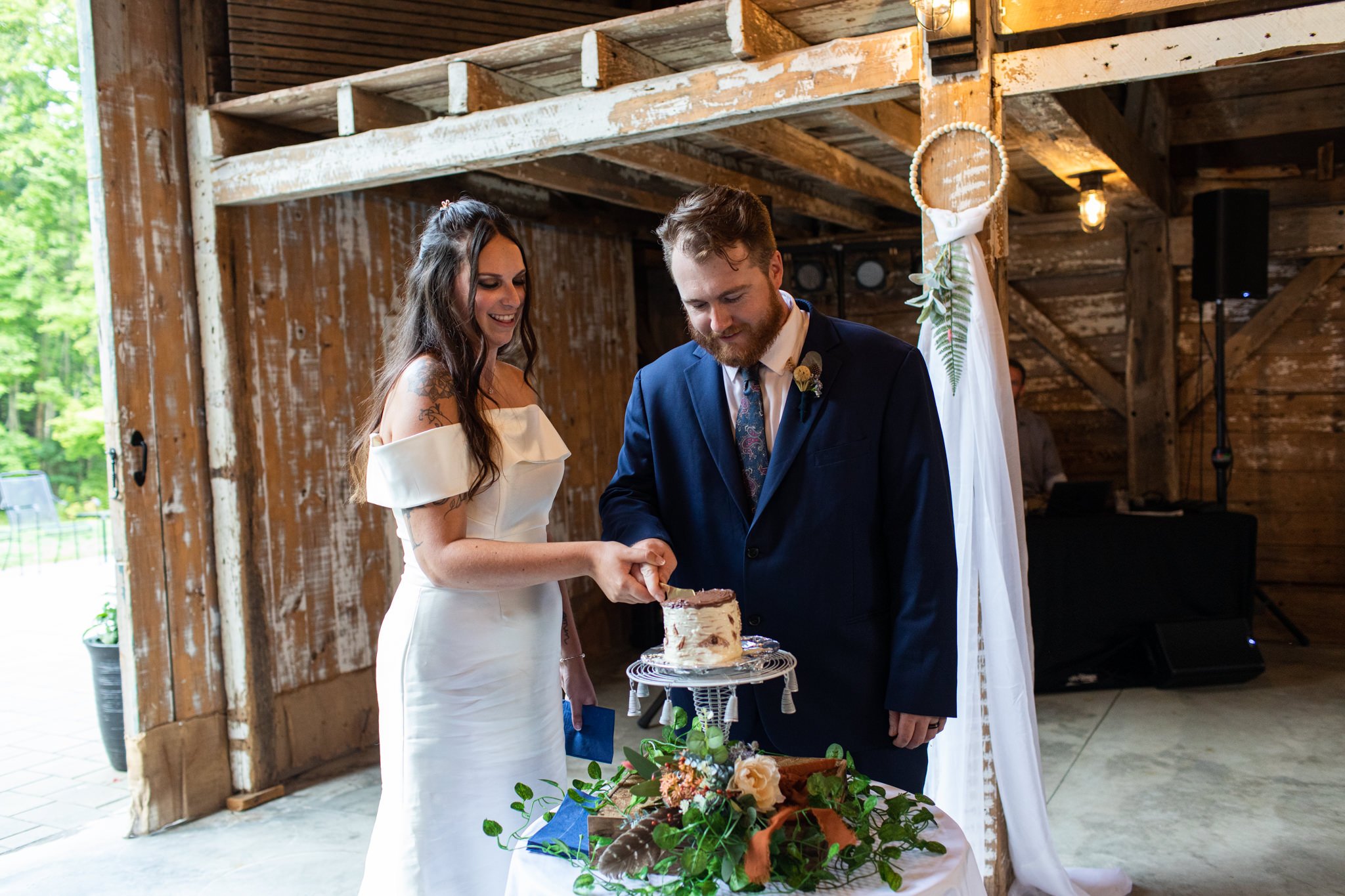 maine-wedding-photographer-barn-fall-116.jpg