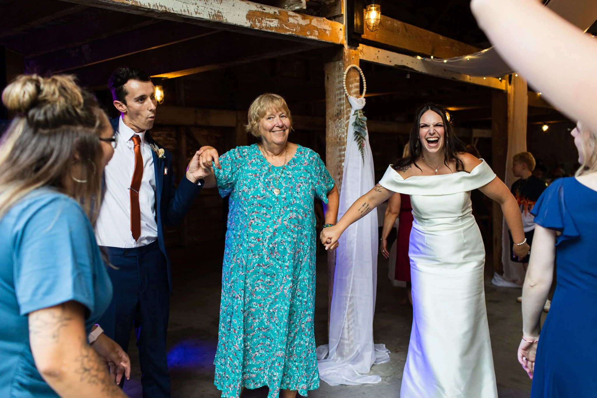 maine-wedding-photographer-barn-fall-134.jpg