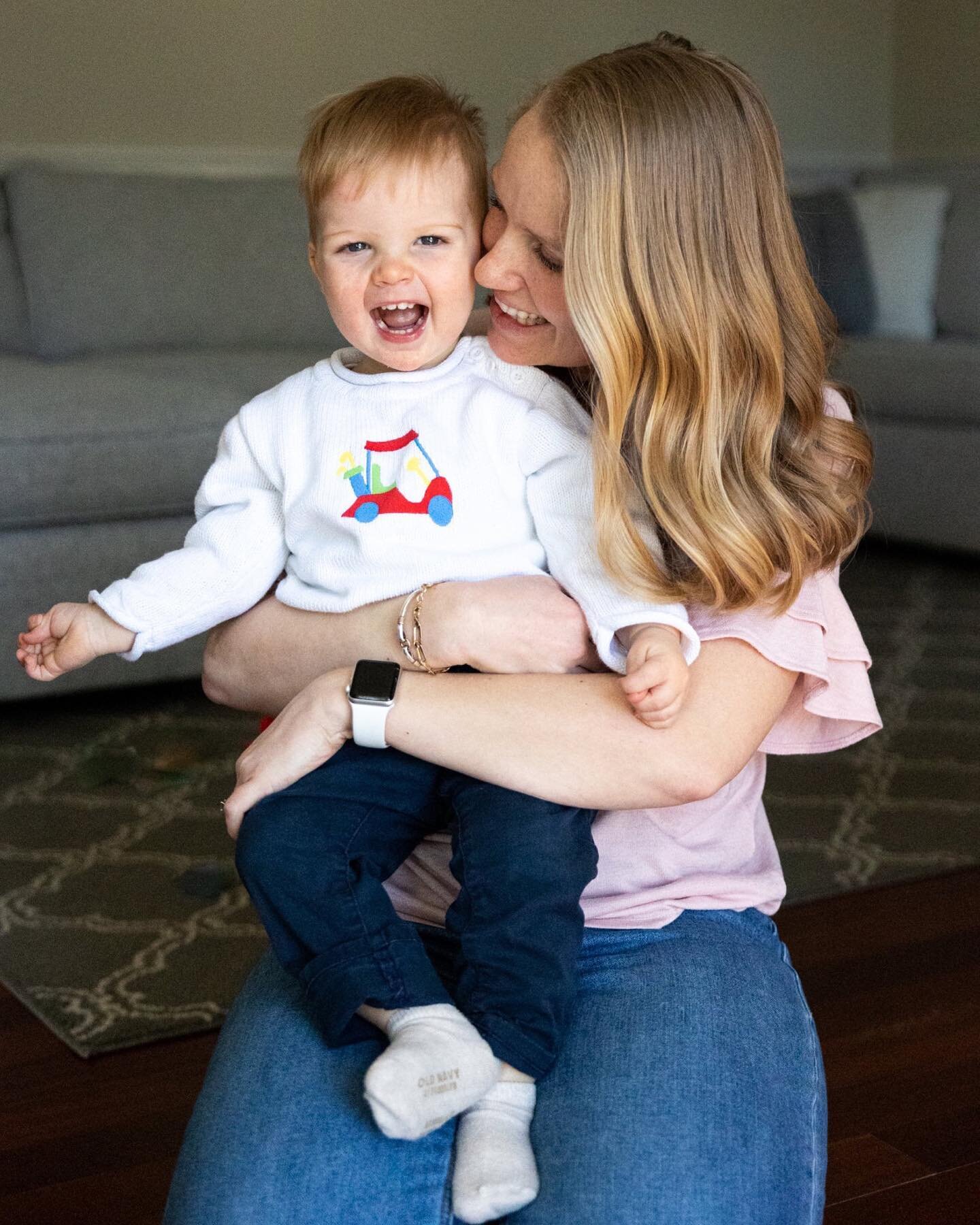 I am obsessed with this sweet family and their smiley boy! This was the last session I photographed before taking my maternity leave and man, was it a good one. Little Ethan smiled the entire time, and quickly became my best buddy, showing me all his