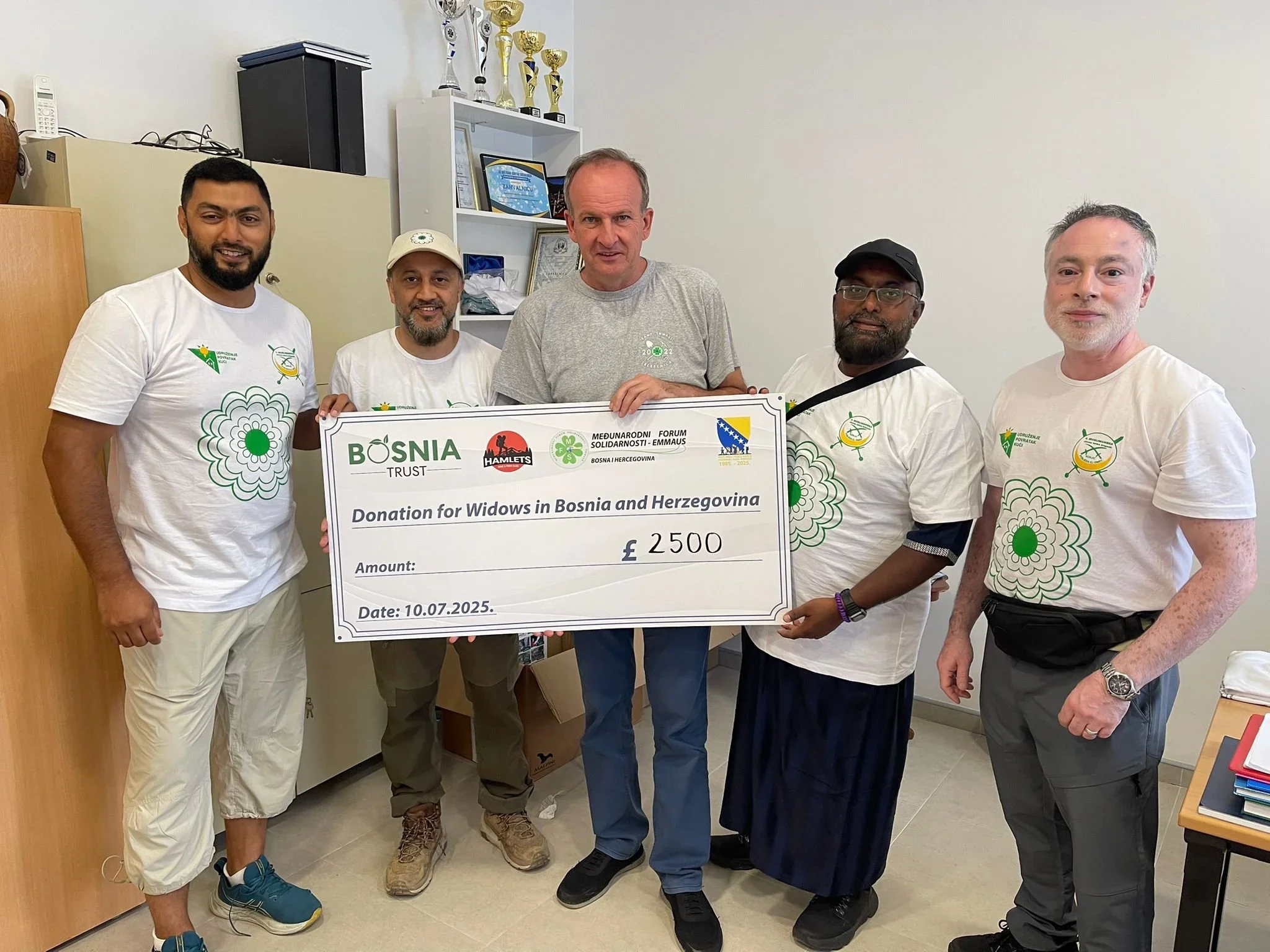 Handover+cheque.webp
