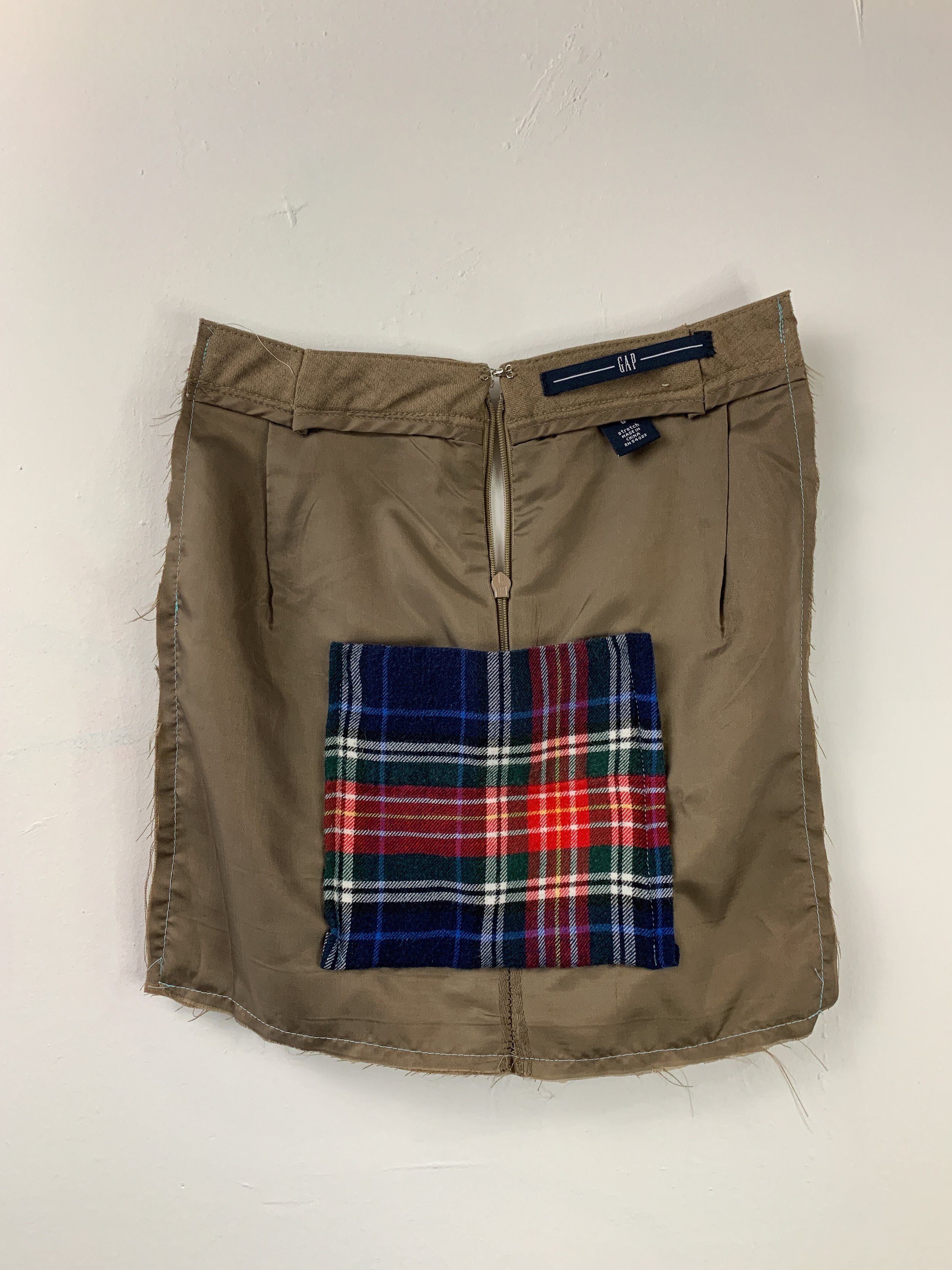 Pocket 5 (Plaid on Skirt Back)