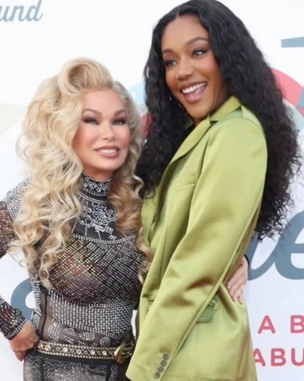 Sisters by heart, united in purpose.

Tiffany Haddish and Suzan Hughes both believe children deserve care, safety, and a real chance to thrive.
On May 30, SheReady Foundation honors Suzan Hughes with the Heart&amp; Humanity Award.

#SuzanHughesEducat