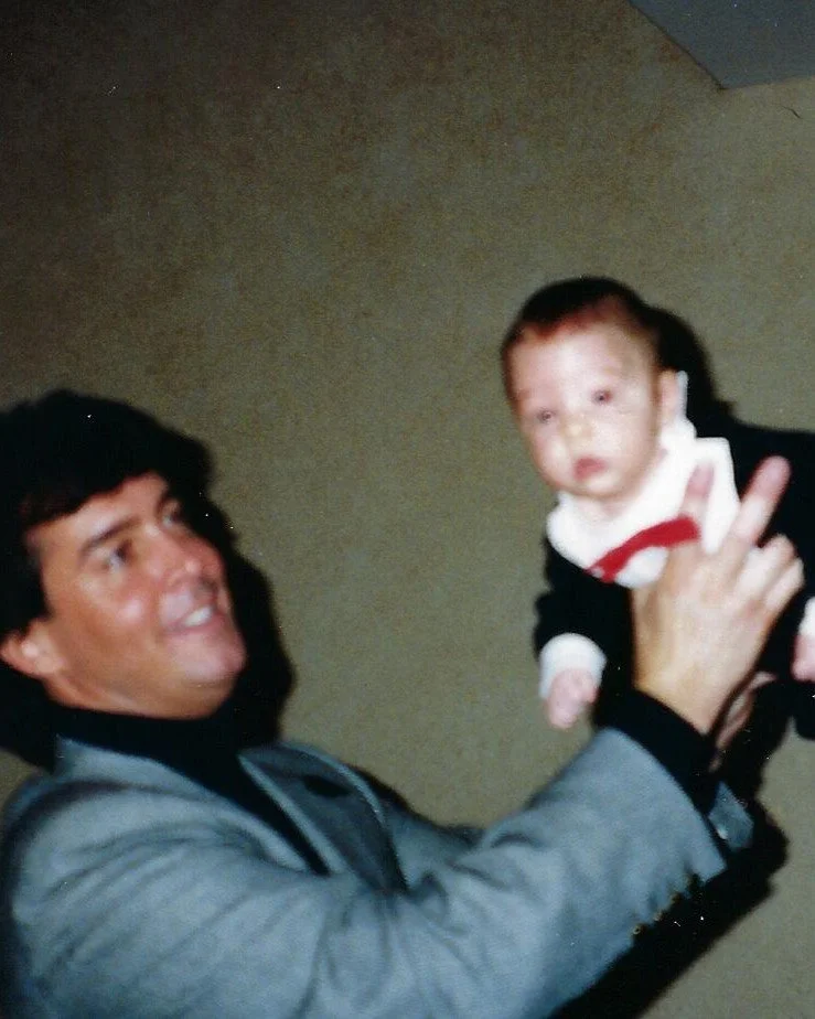 ------- Mark Hughes: The Unsung Hero of Modern Wellness ------

Remembering a man whose vision, heart, and belief in people continue to reach lives around the world.
Rest in peace, may your heart be blessed. 

#MarkHughes
#Herbalife
#ModernWellness
#