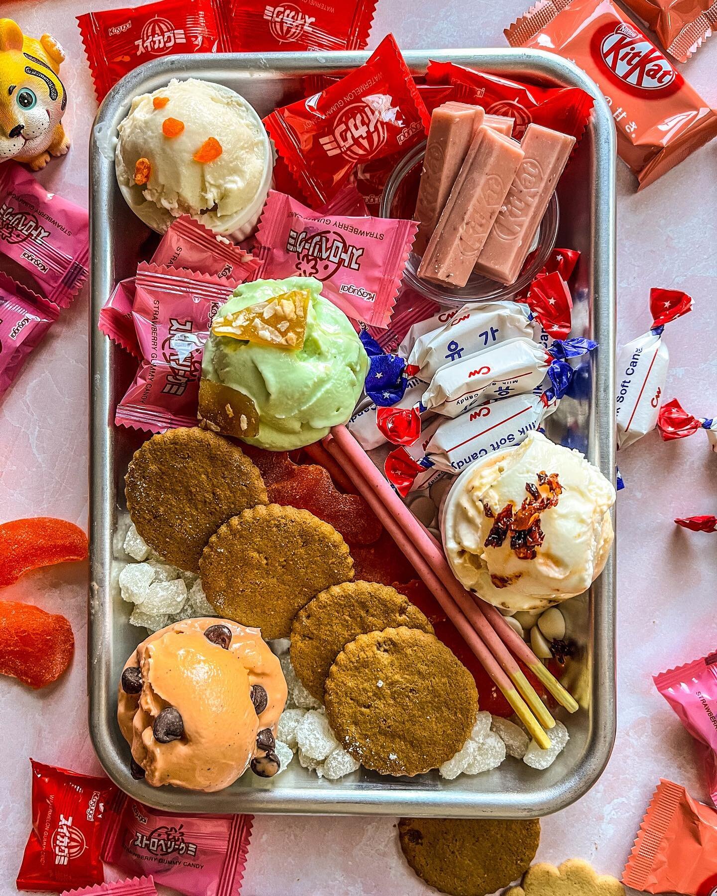 Bringing a little Monday treat board inspo to your timeline. Let&rsquo;s hear your treat board essentials in the comments. Ours is pretty obvious, but it&rsquo;s ice cream!

To assemble your own ice cream board, tune in tomorrow for a quick how-to. 
