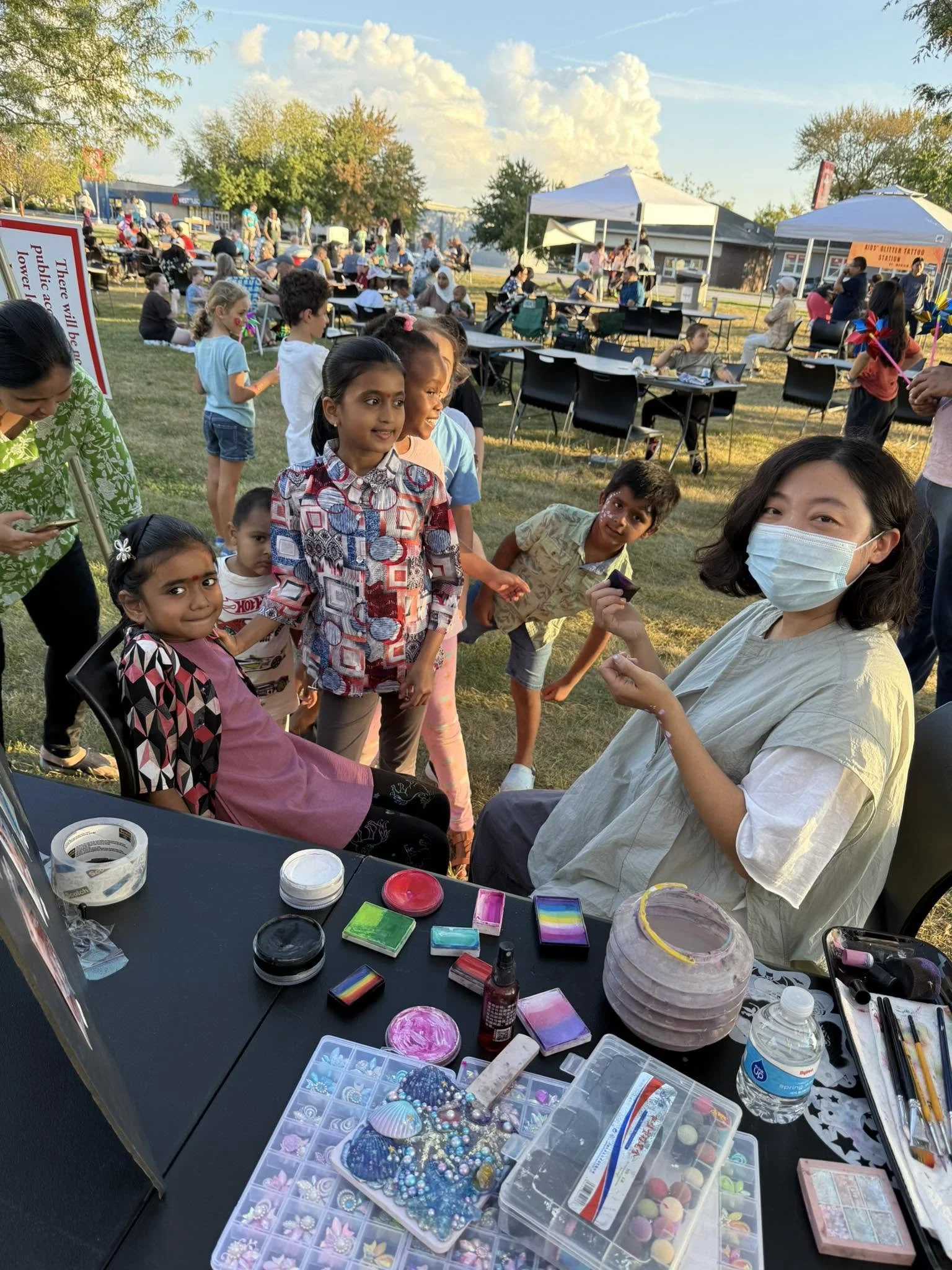 Free Community Picnic On The Lawn